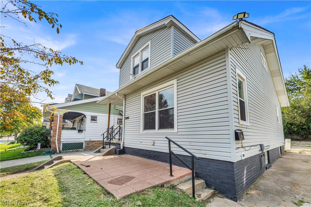 4386 W 48th Street Cleveland OH 44144