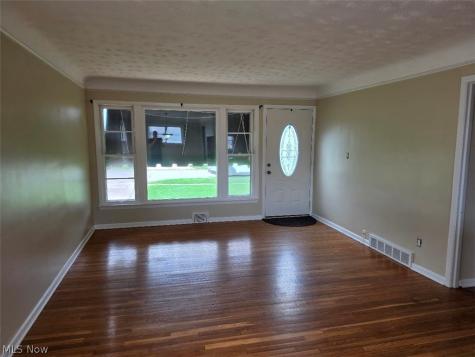 1371 W Miner Road Mayfield Heights OH 44124