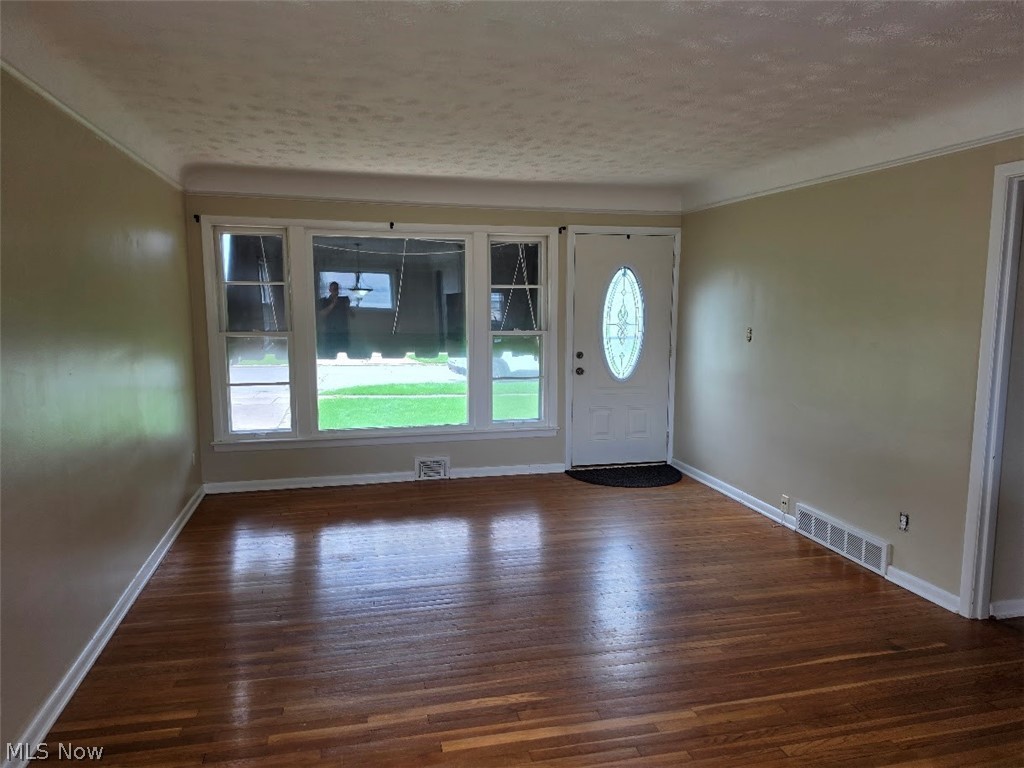 1371 W Miner Road Mayfield Heights OH 44124