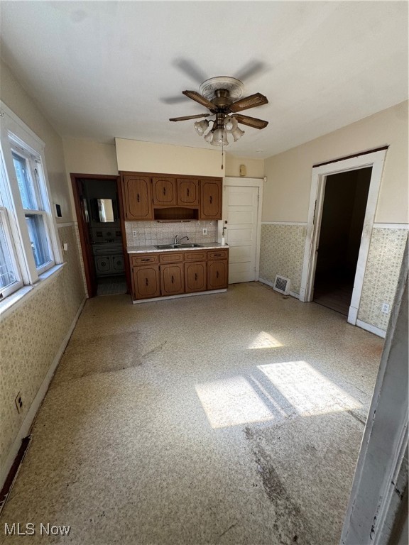 3660 E 76th Street Cleveland OH 44105