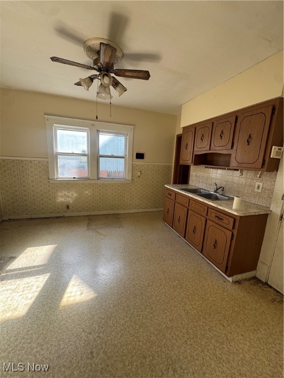 3660 E 76th Street Cleveland OH 44105