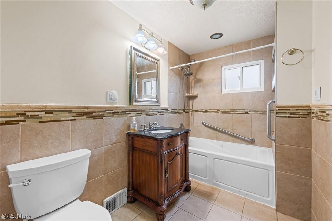 11715 Rutland Avenue Cleveland OH 44108