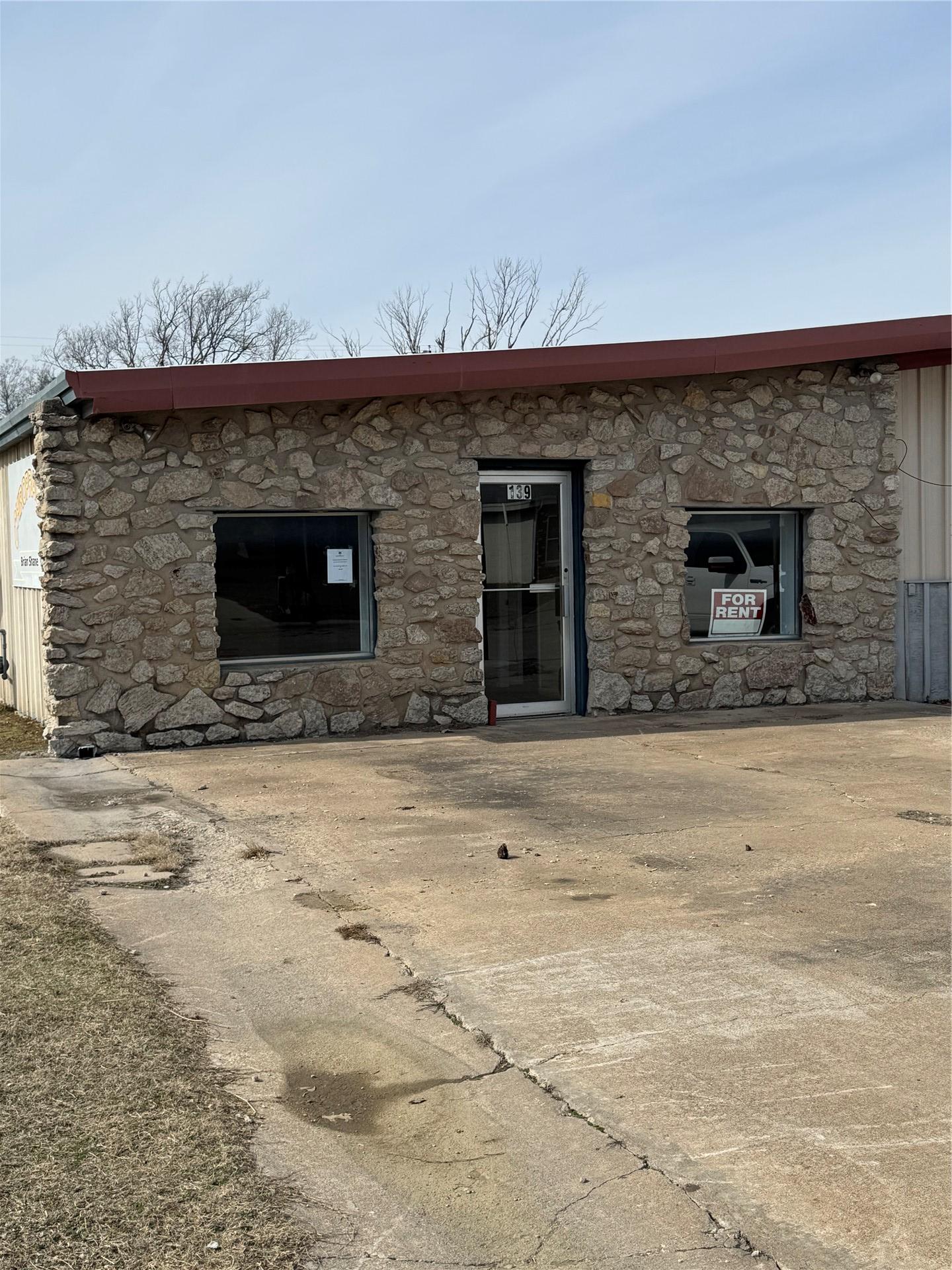 139 SE Cholwell Avenue Bartlesville OK 74006