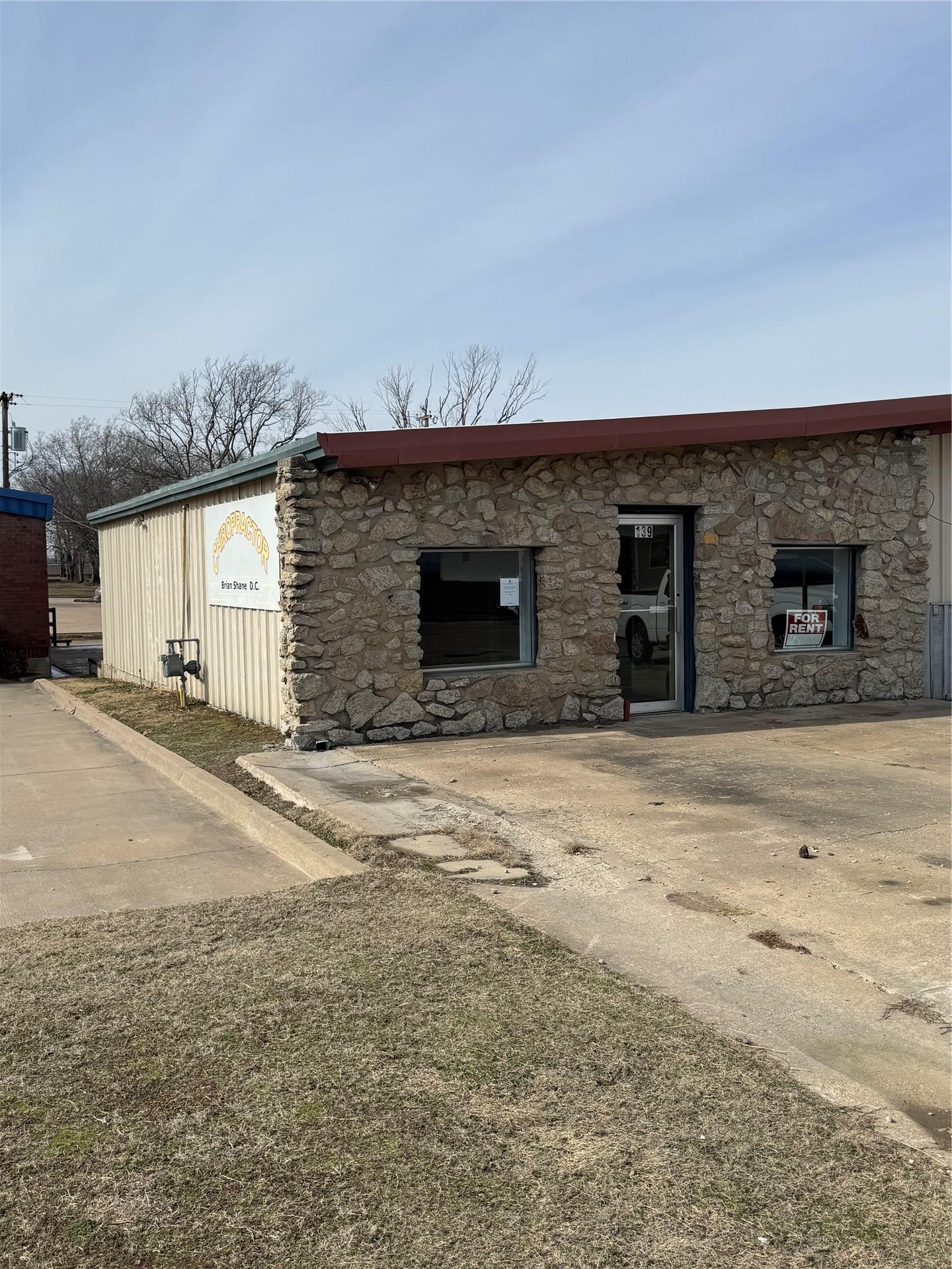 139 SE Cholwell Avenue Bartlesville OK 74006