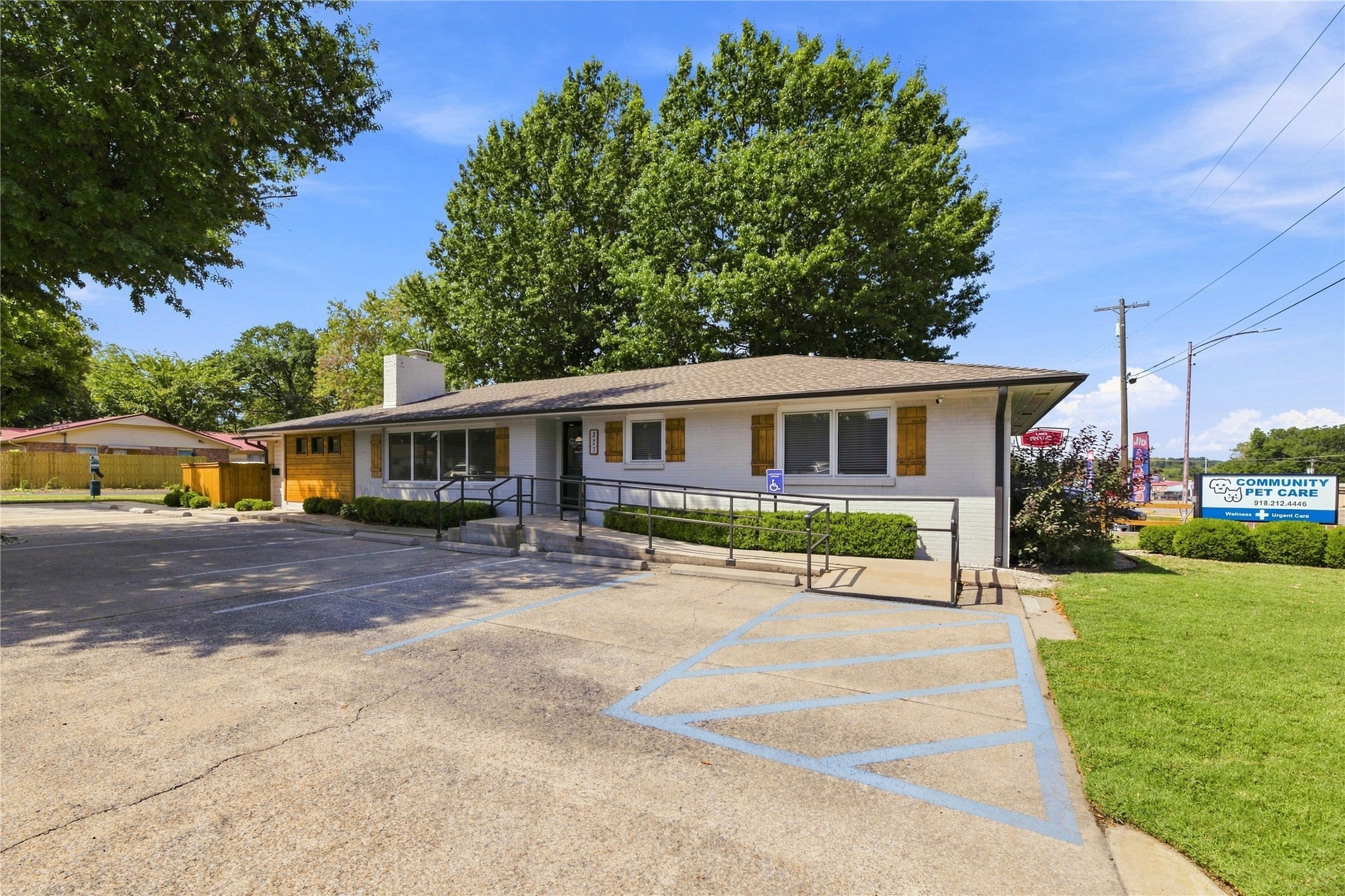 223 N East Avenue Tahlequah OK 74464