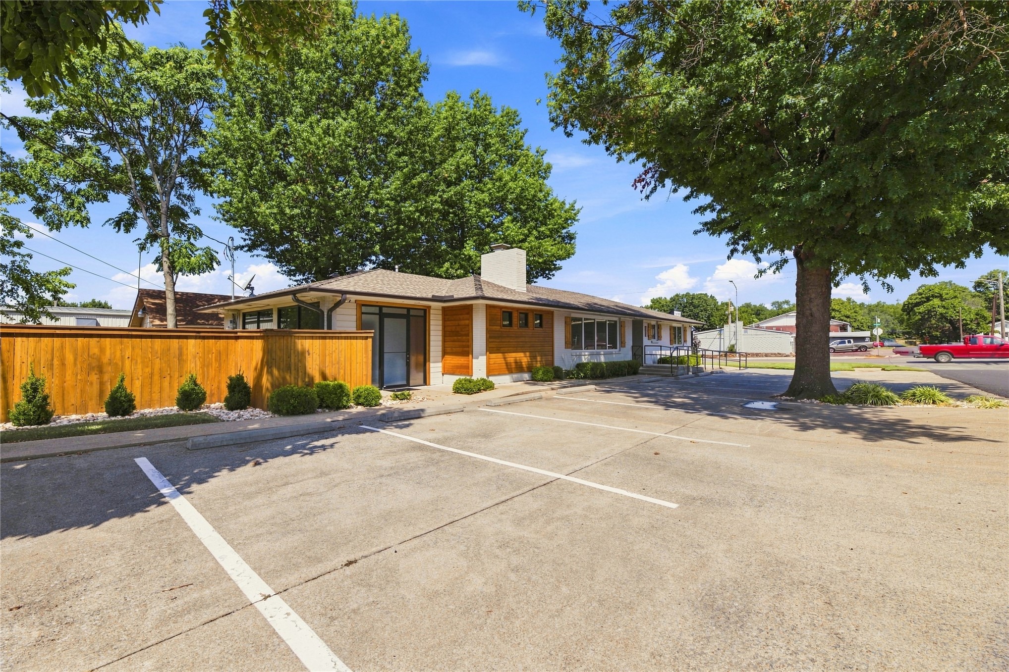 223 N East Avenue Tahlequah OK 74464
