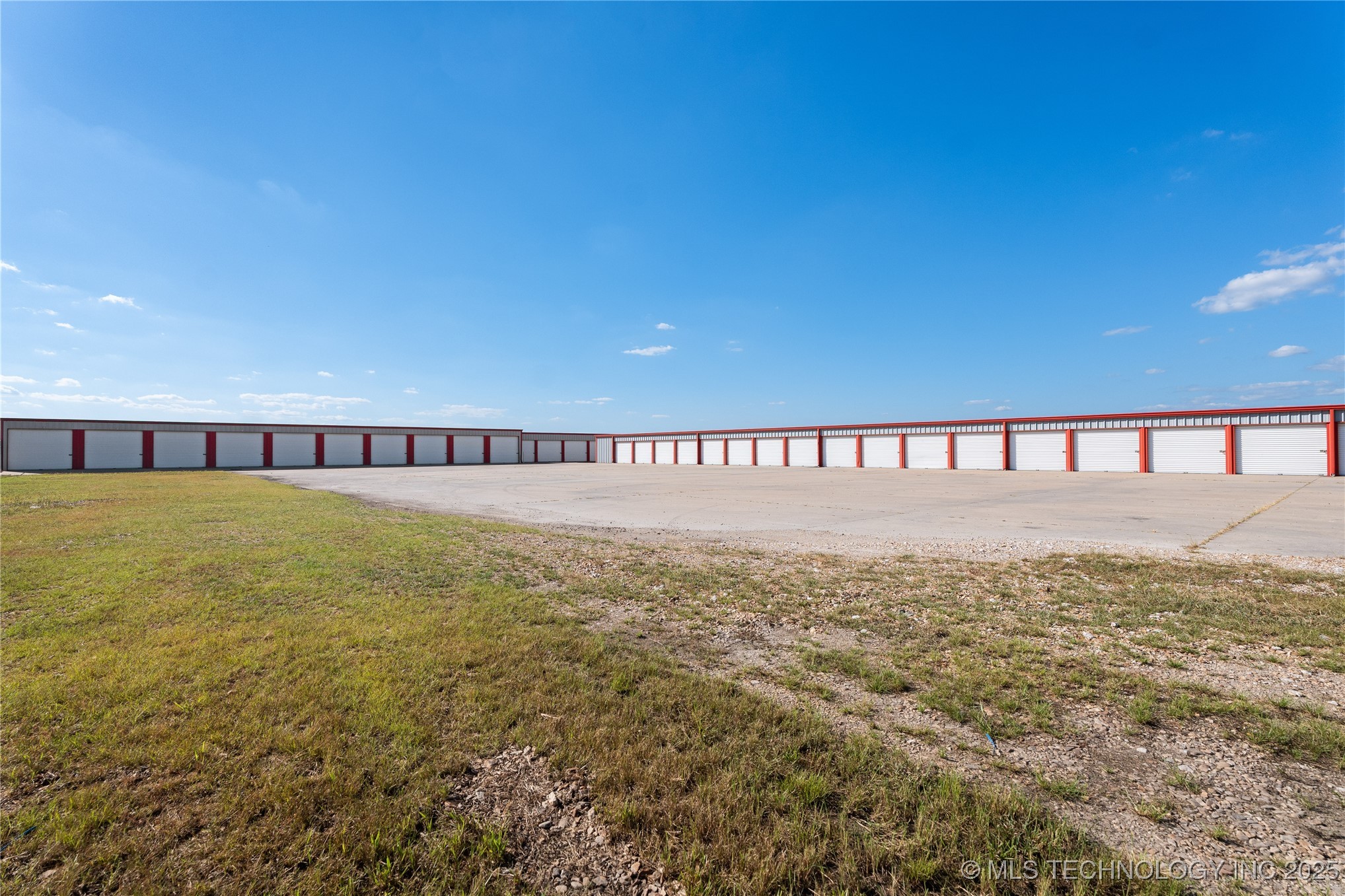 18753 S 100 Highway Webbers Falls OK 74470