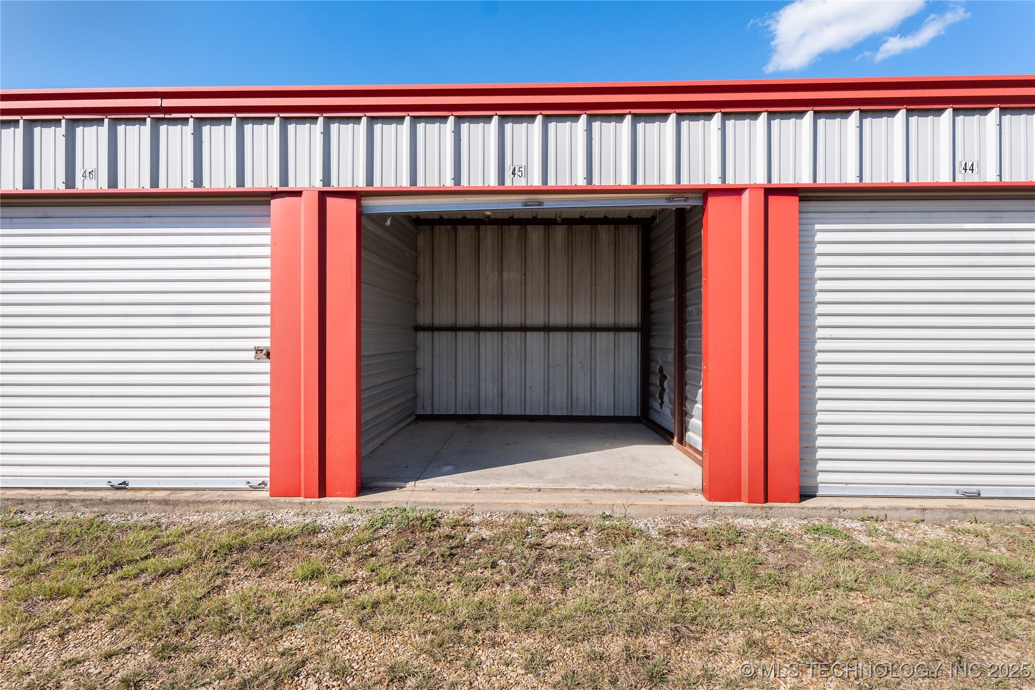 18753 S 100 Highway Webbers Falls OK 74470