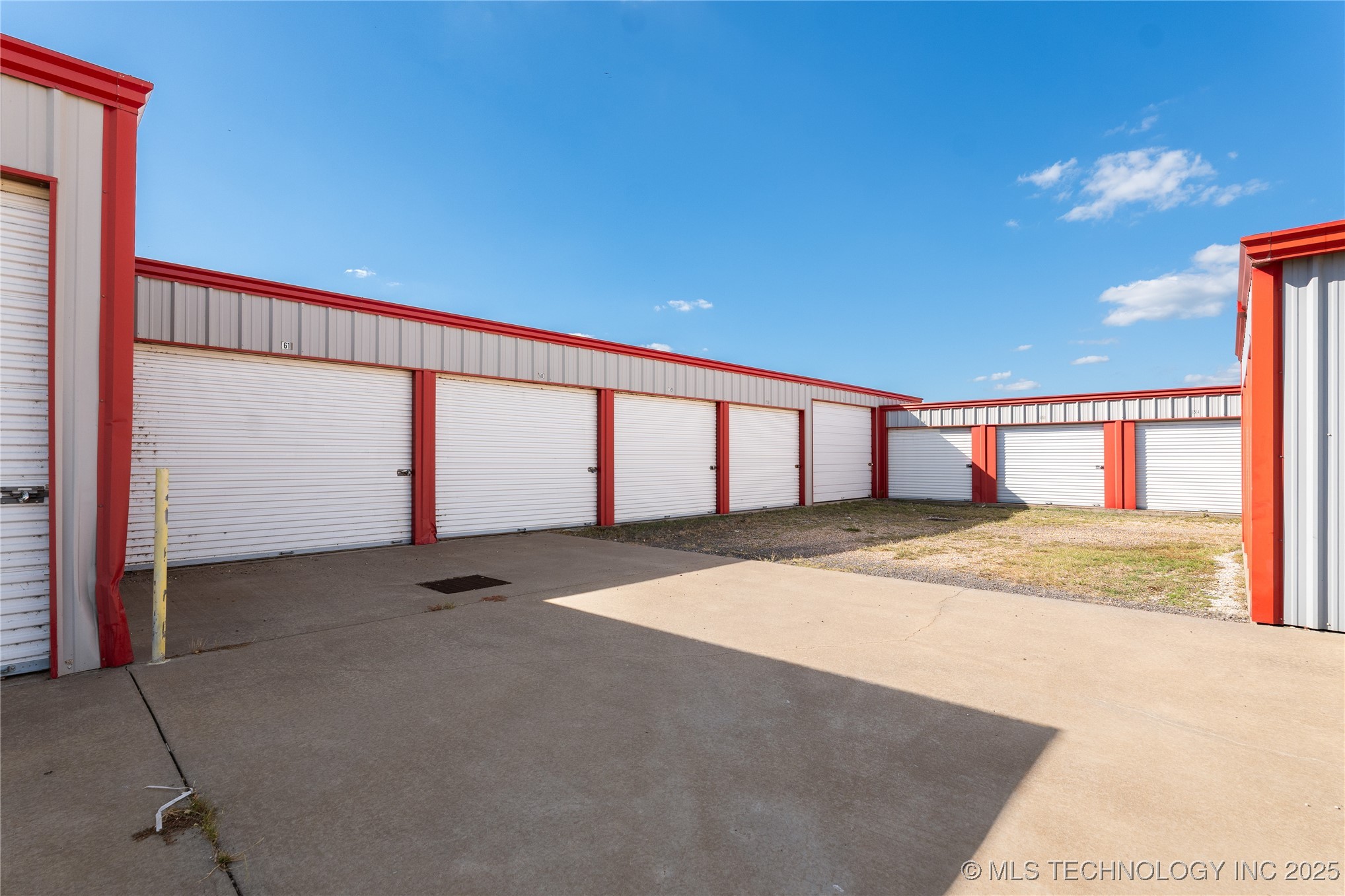 18753 S 100 Highway Webbers Falls OK 74470
