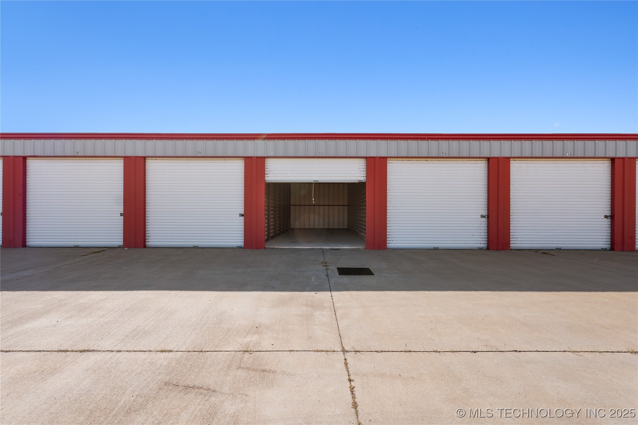 18753 S 100 Highway Webbers Falls OK 74470