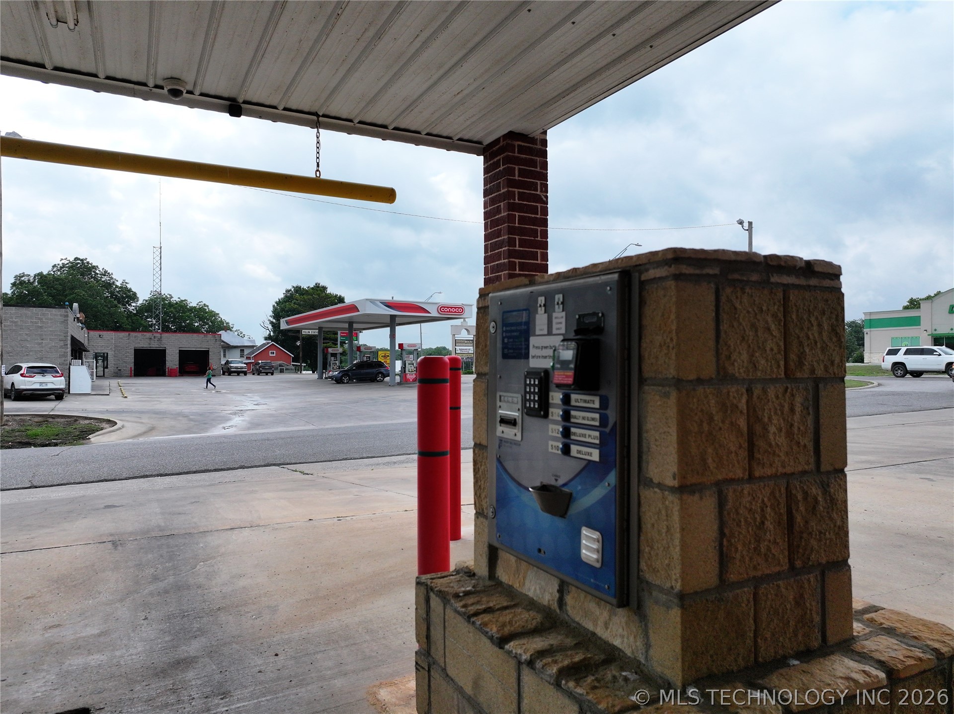 900 W 17th Sulphur OK 73086
