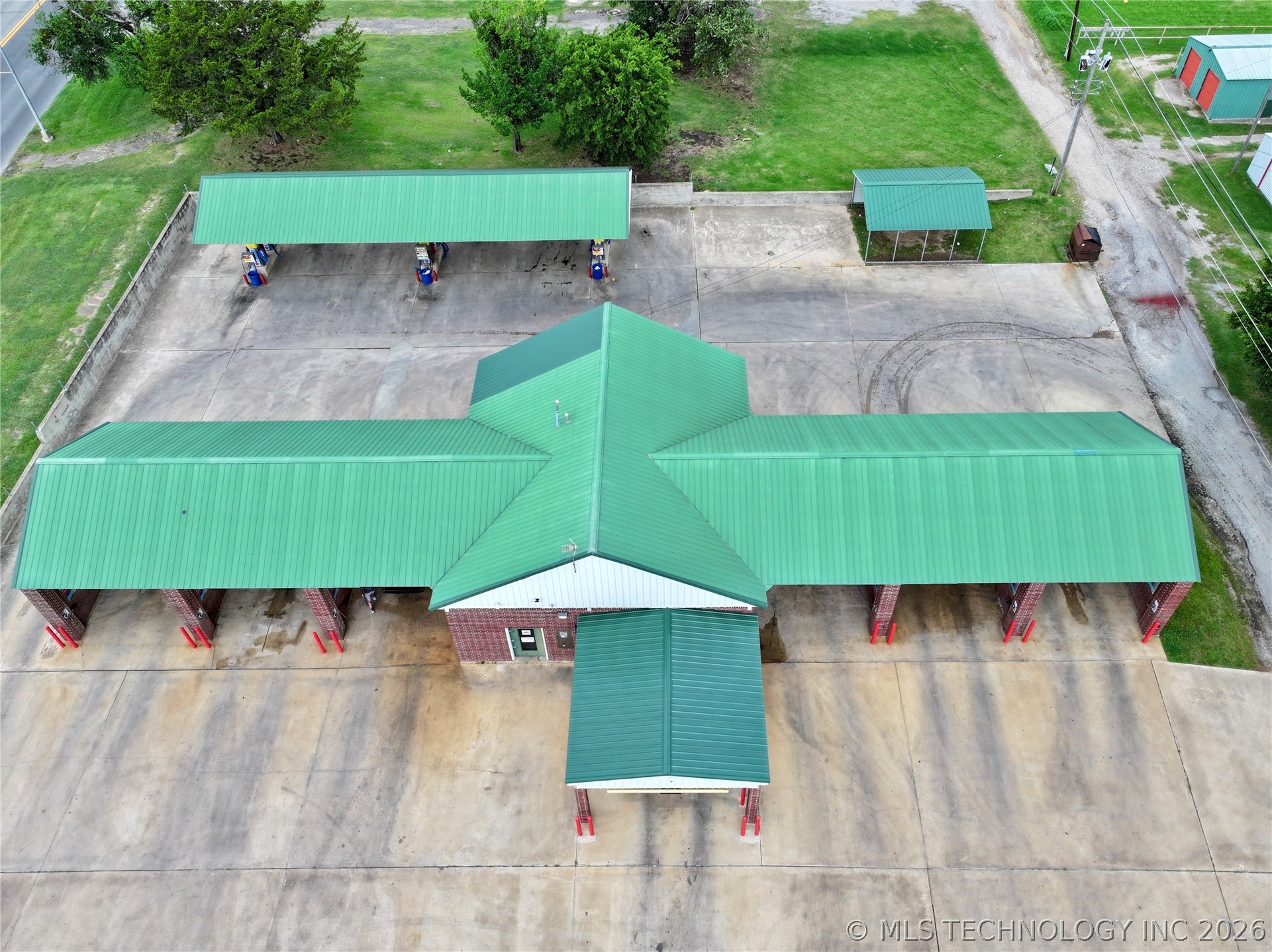 900 W 17th Sulphur OK 73086