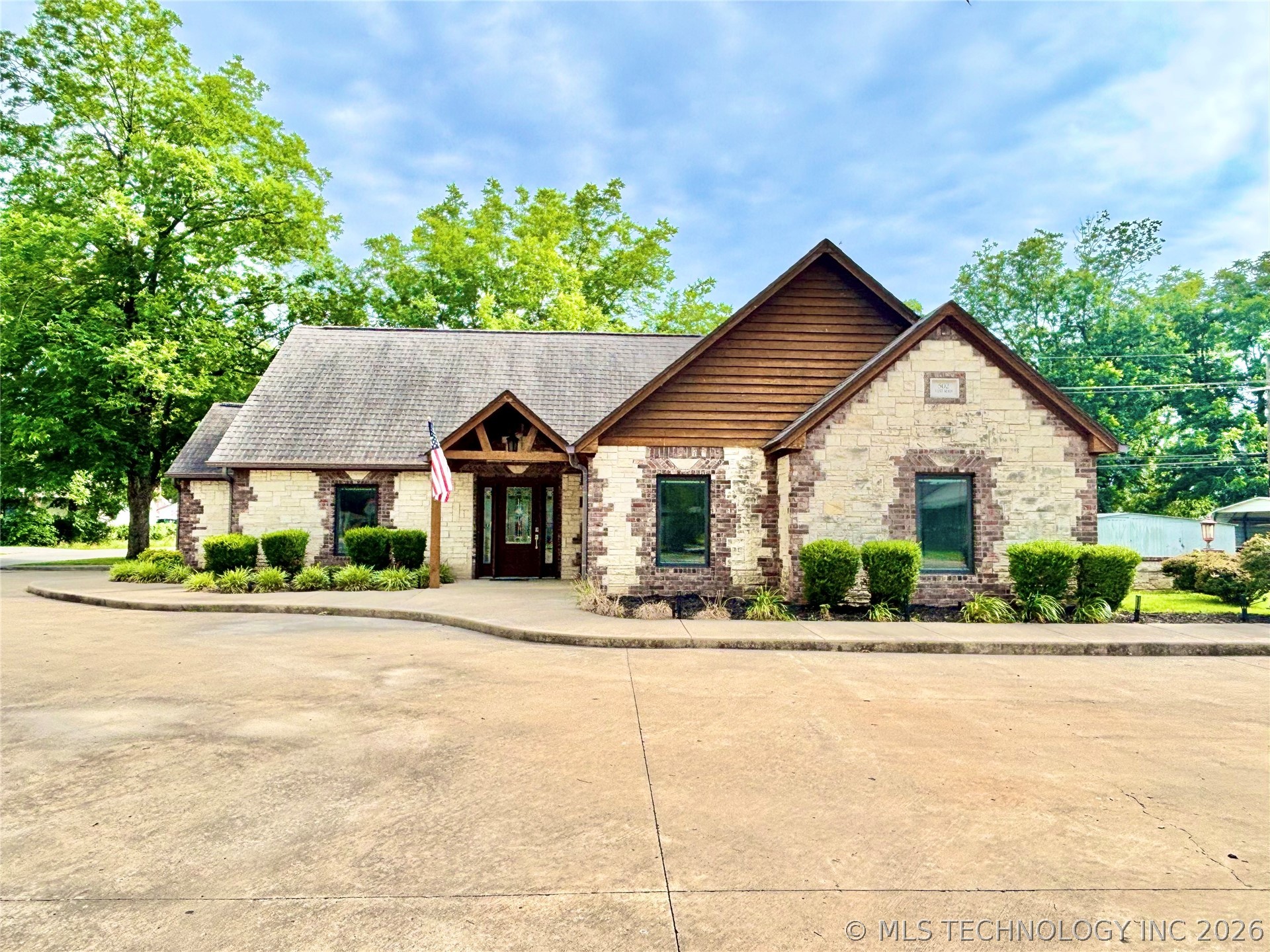 502 W Main Street Stigler OK 74462