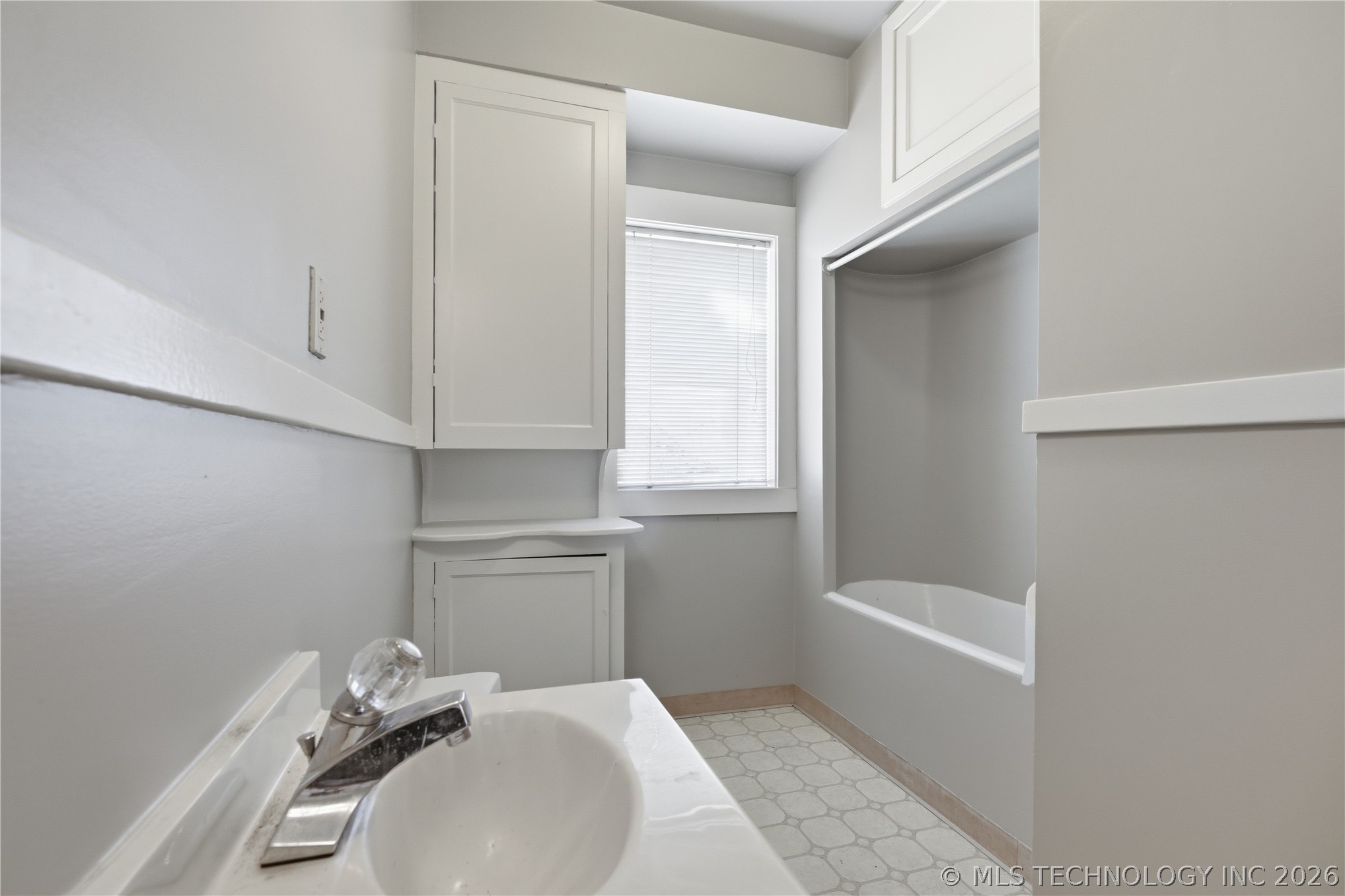 1207 S Carson Avenue Tulsa OK 74119