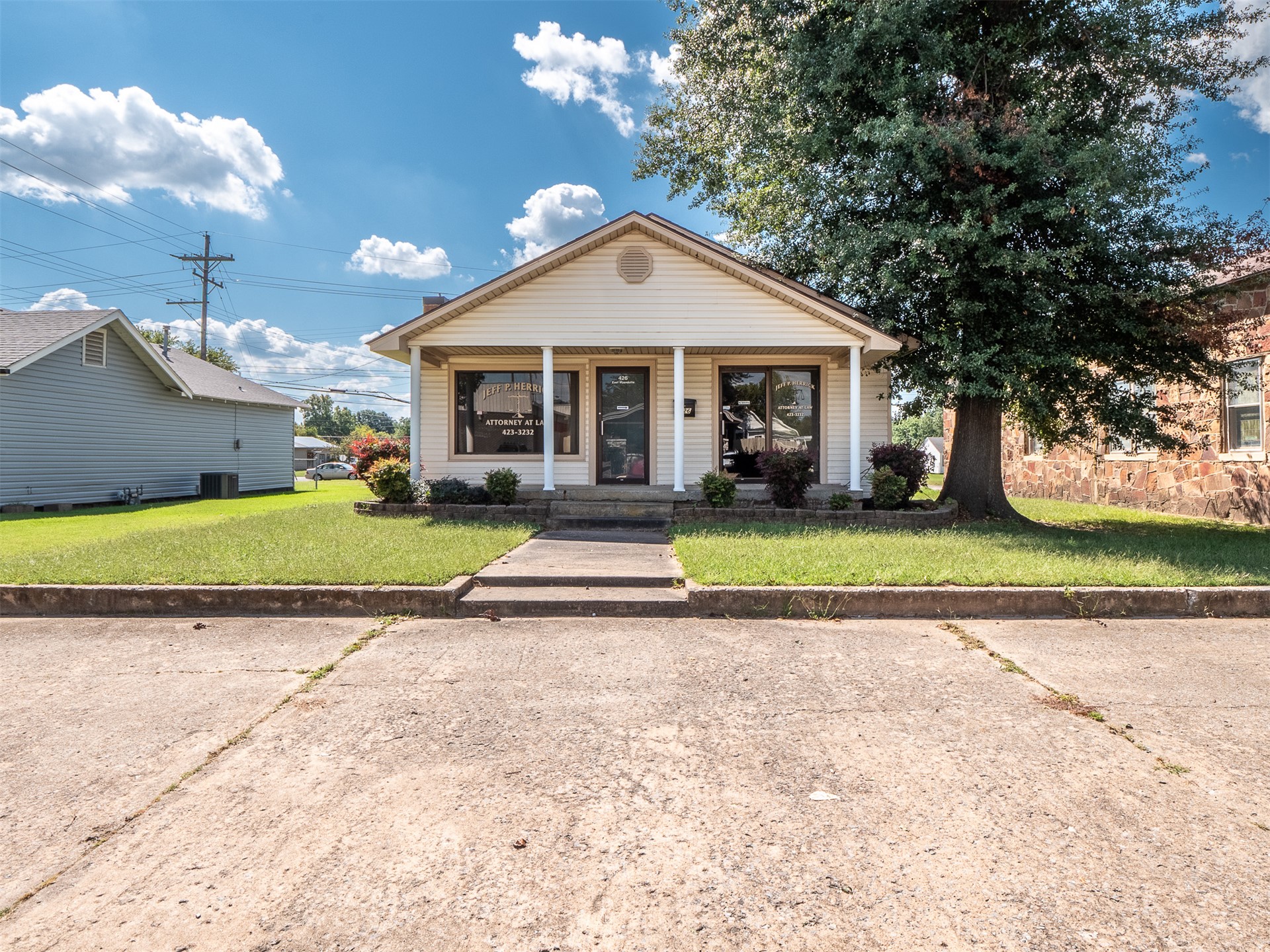 426 E Wyandotte Mcalester OK 74501
