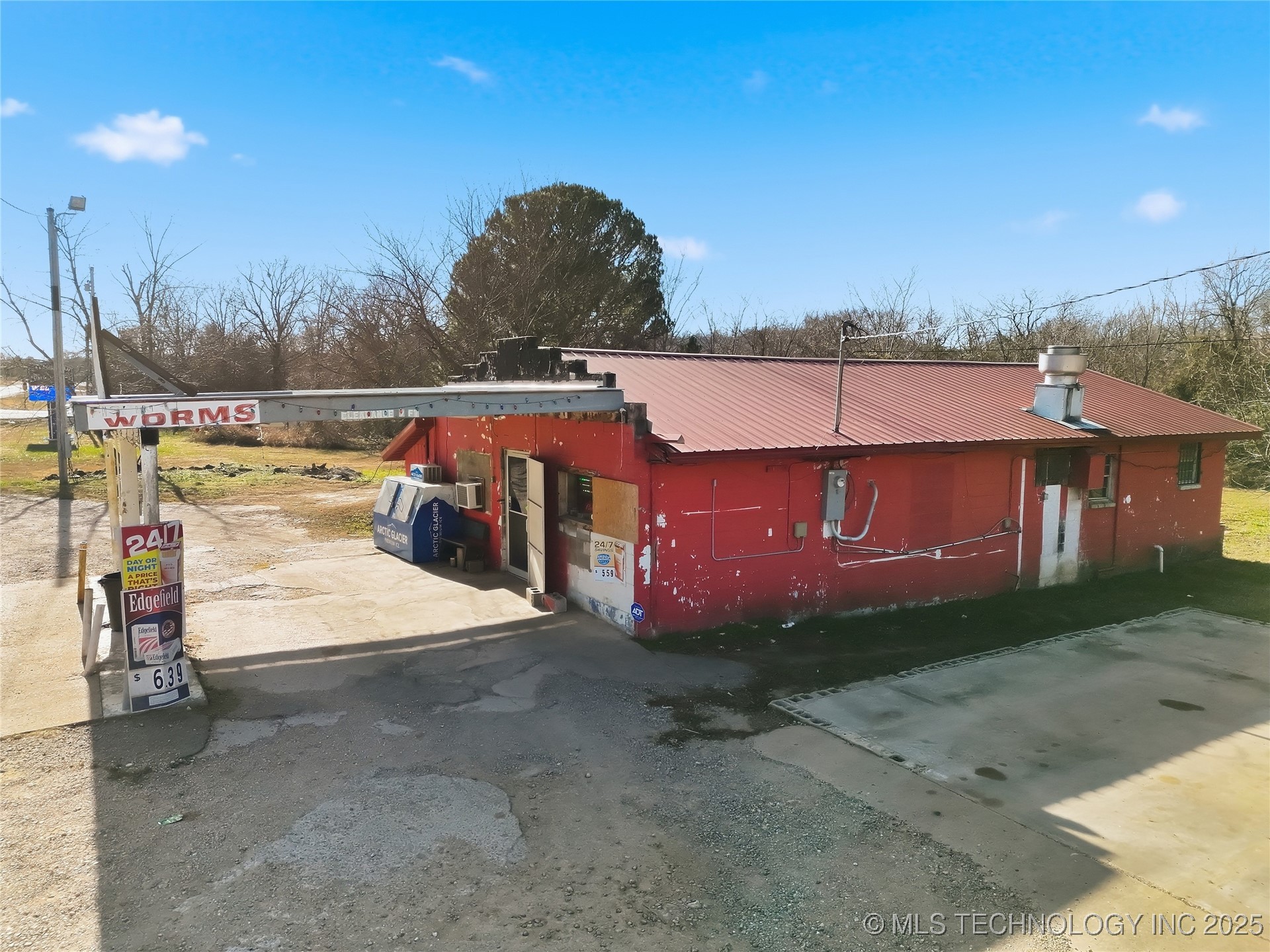 87792 Highway 59 Stilwell OK 74960