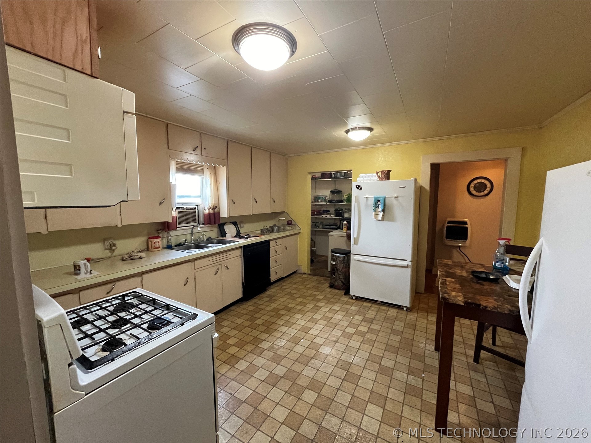 610 W Washington Avenue Krebs OK 74554