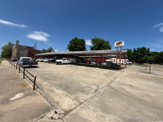 200 N Hinckley Holdenville OK 74848