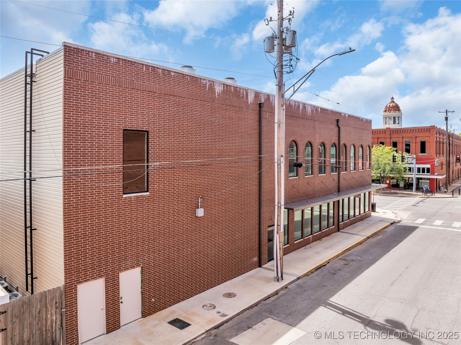 127 W Main Street Ardmore OK 73401