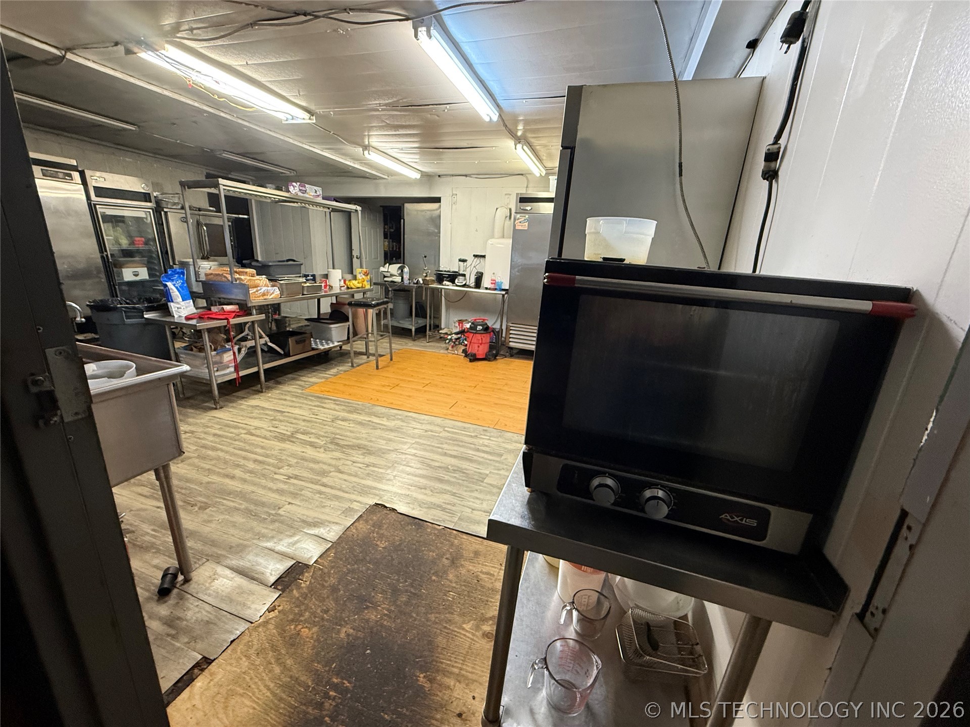 1008 N Highway 77 Marietta OK 73448