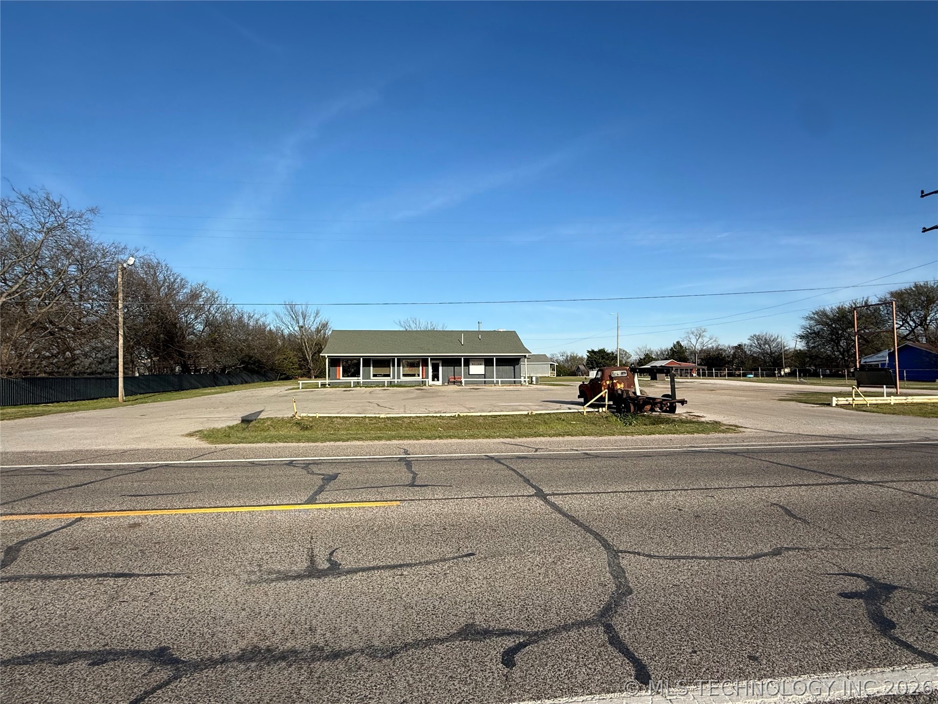 1008 N Highway 77 Marietta OK 73448