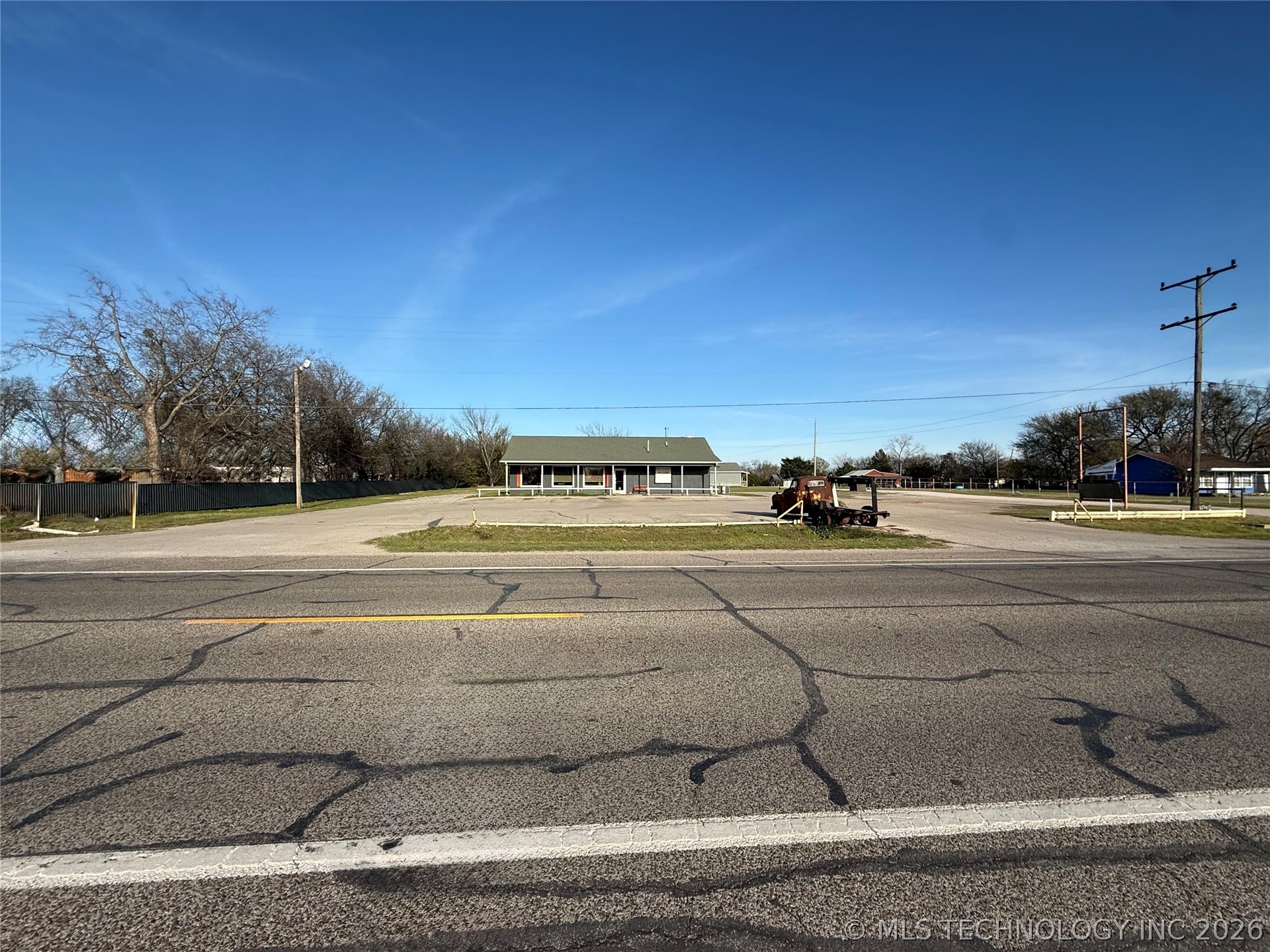 1008 N Highway 77 Marietta OK 73448