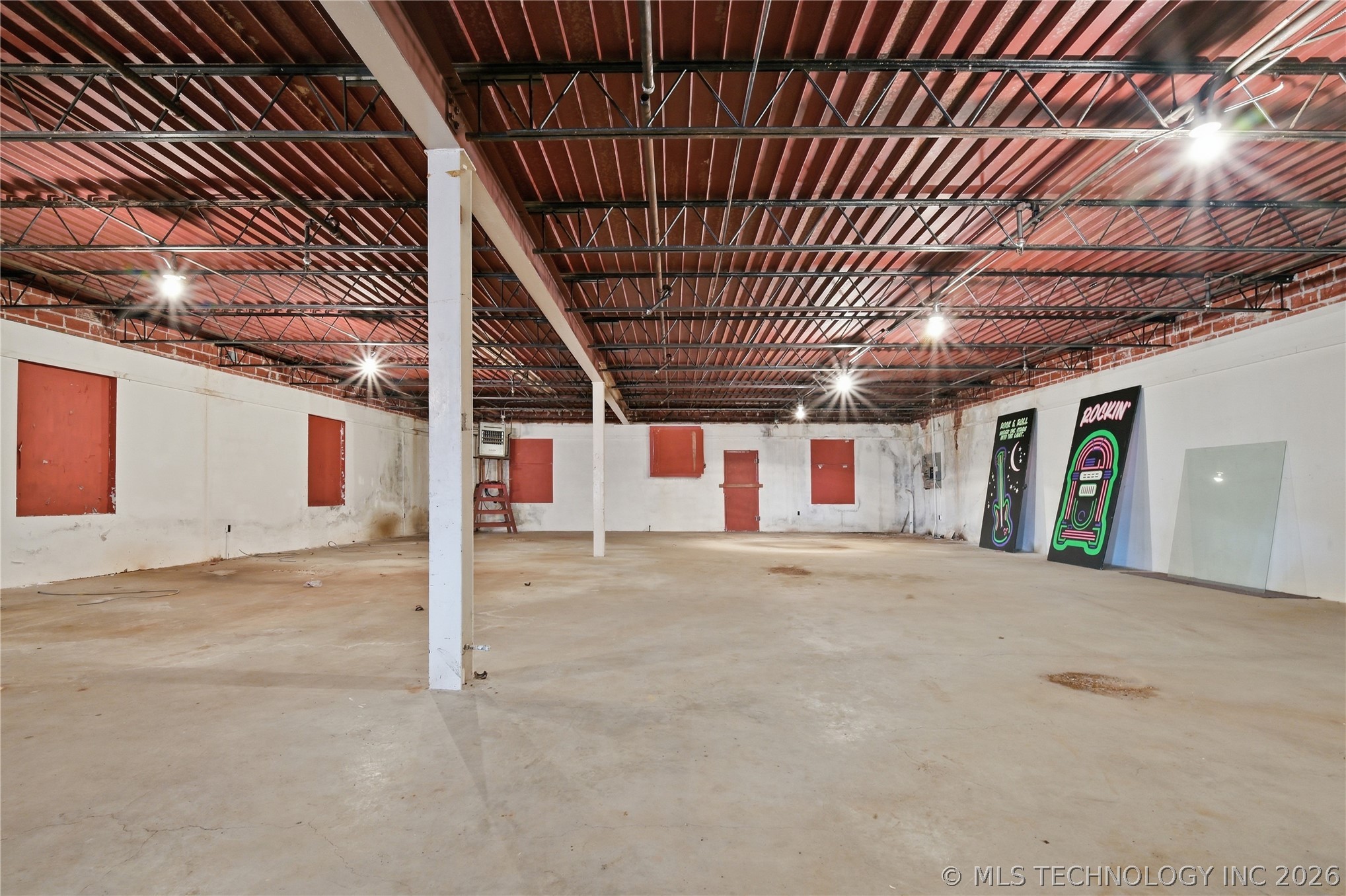 305 E Main Ardmore OK 73401