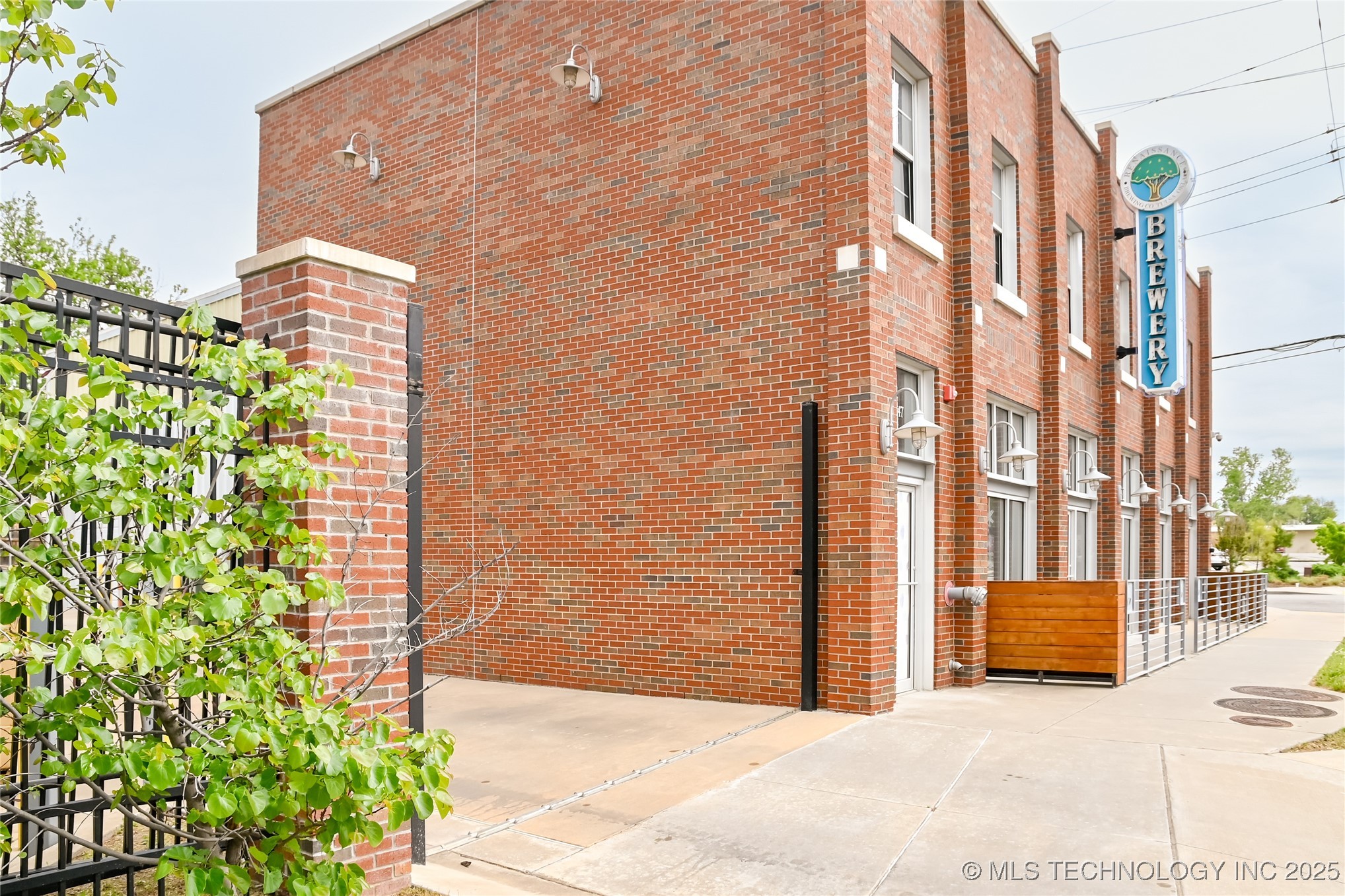 1147 S Lewis Avenue Tulsa OK 74104