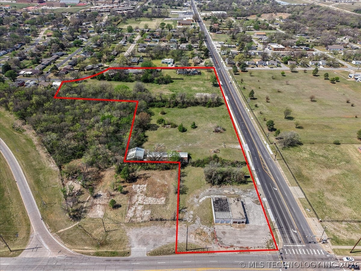 2494 N Lewis Avenue E Tulsa OK 74110
