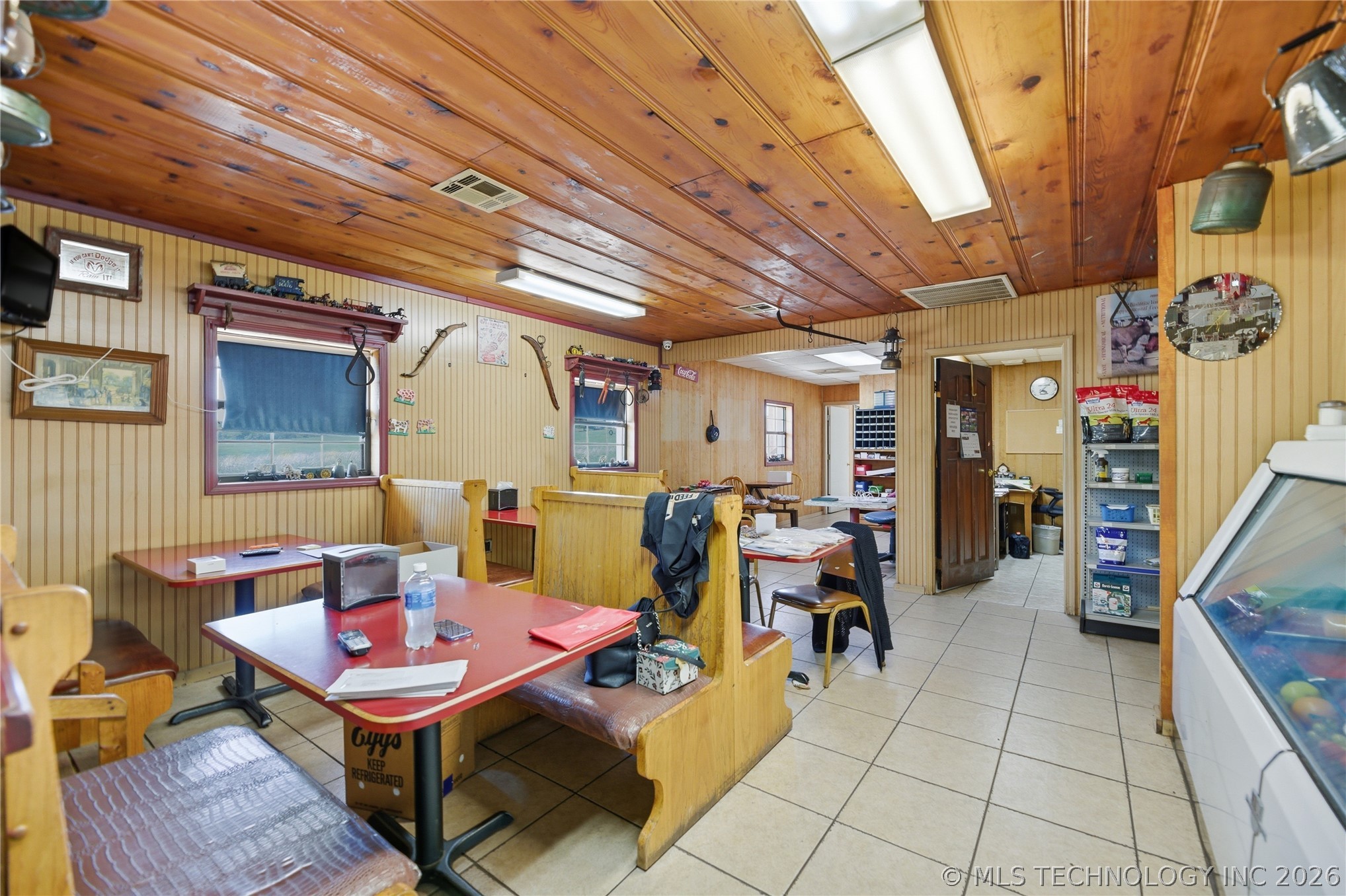15994 N Clear Creek Road Hulbert OK 74441