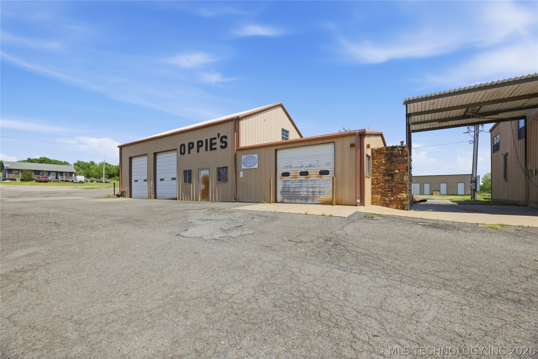 15994 N Clear Creek Road Hulbert OK 74441