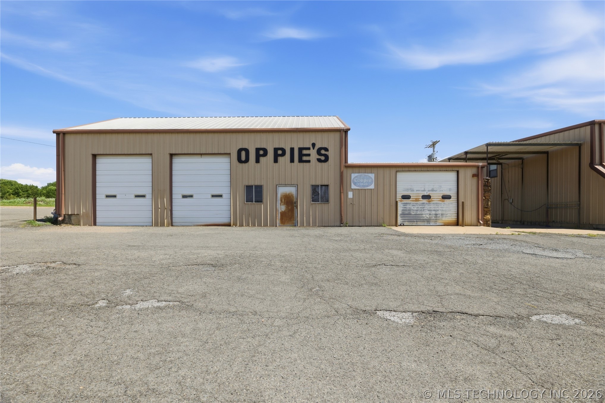 15994 N Clear Creek Road Hulbert OK 74441