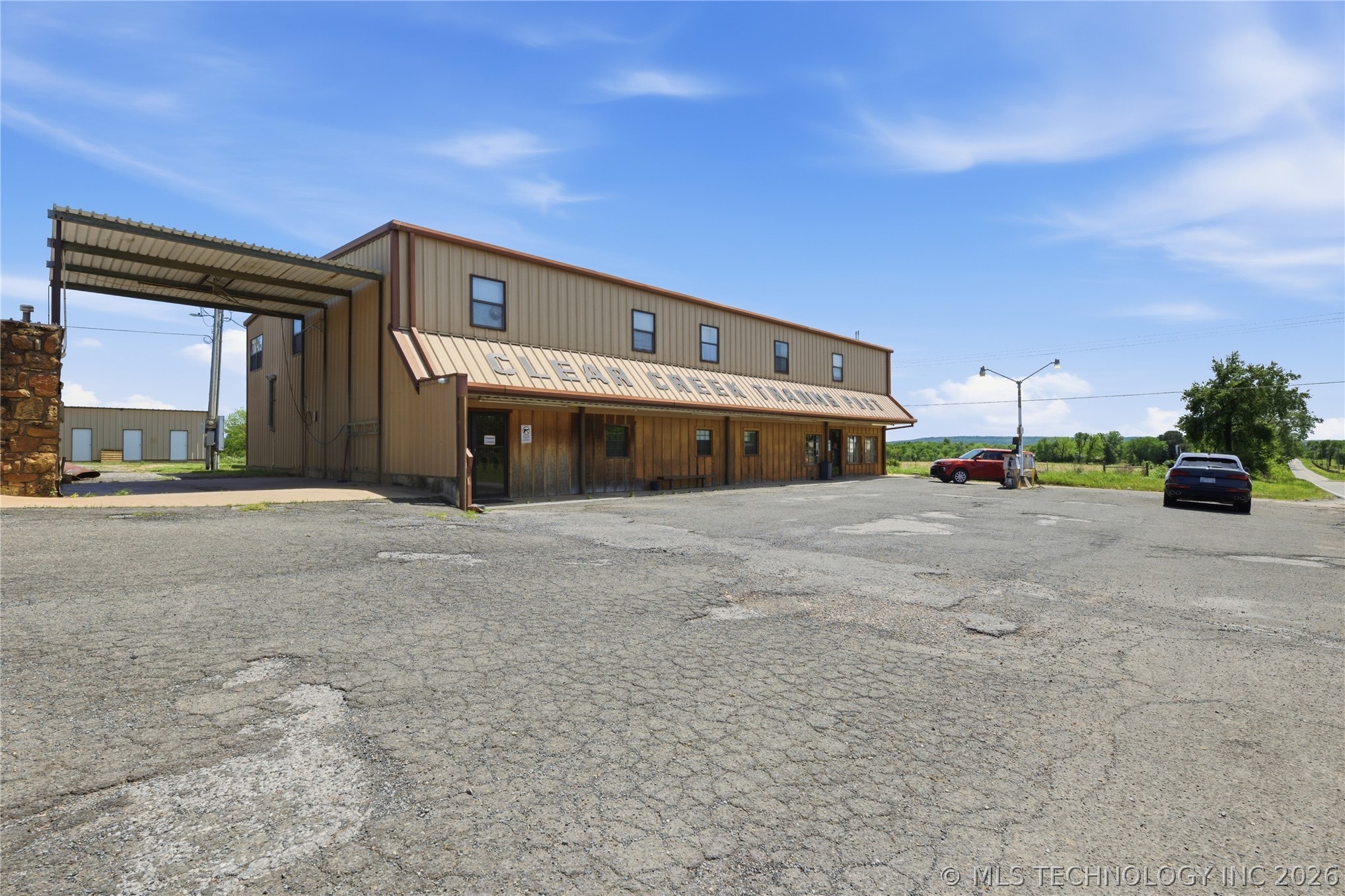 15994 N Clear Creek Road Hulbert OK 74441