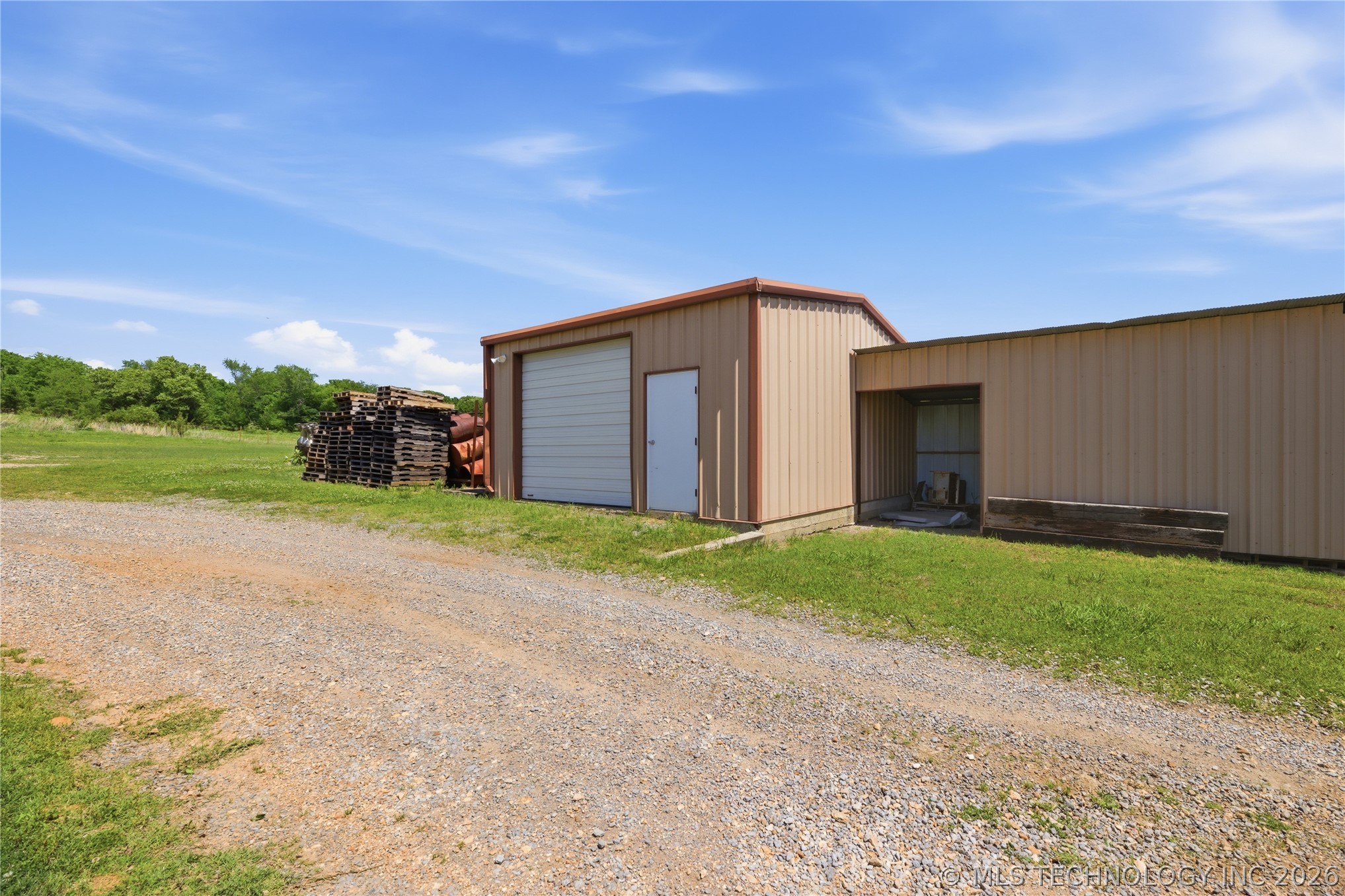 15994 N Clear Creek Road Hulbert OK 74441