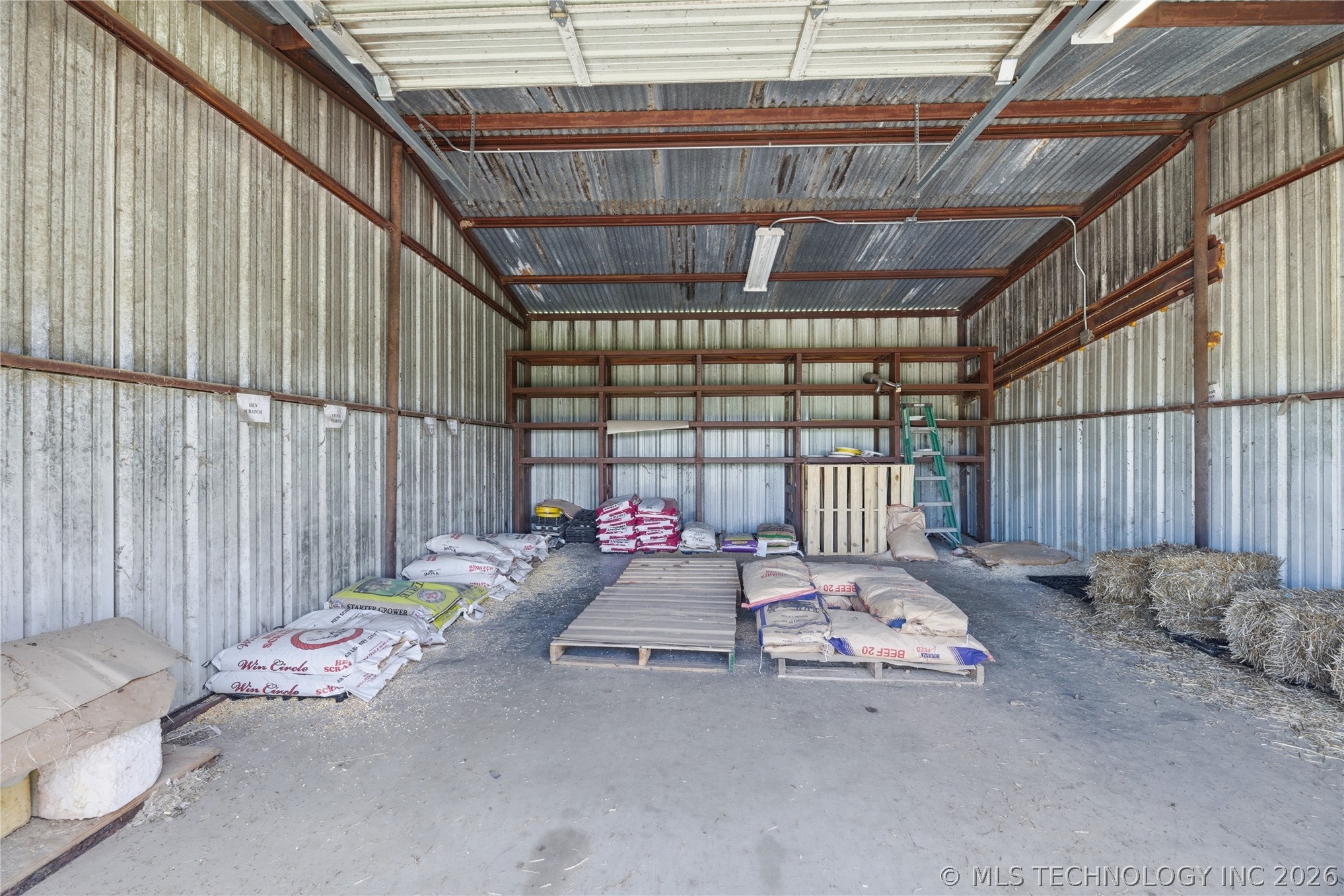 15994 N Clear Creek Road Hulbert OK 74441