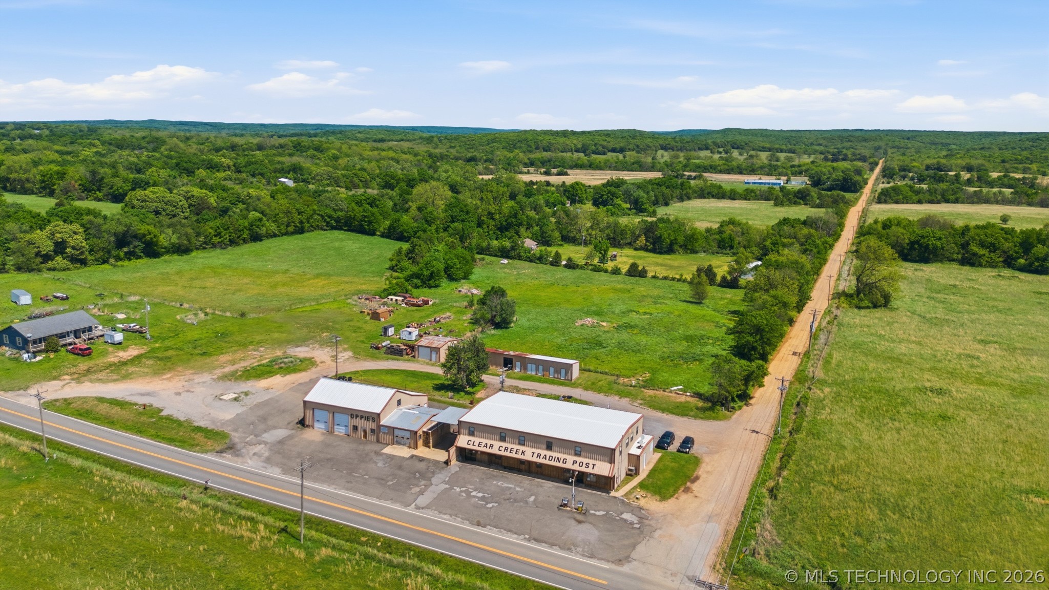 15994 N Clear Creek Road Hulbert OK 74441