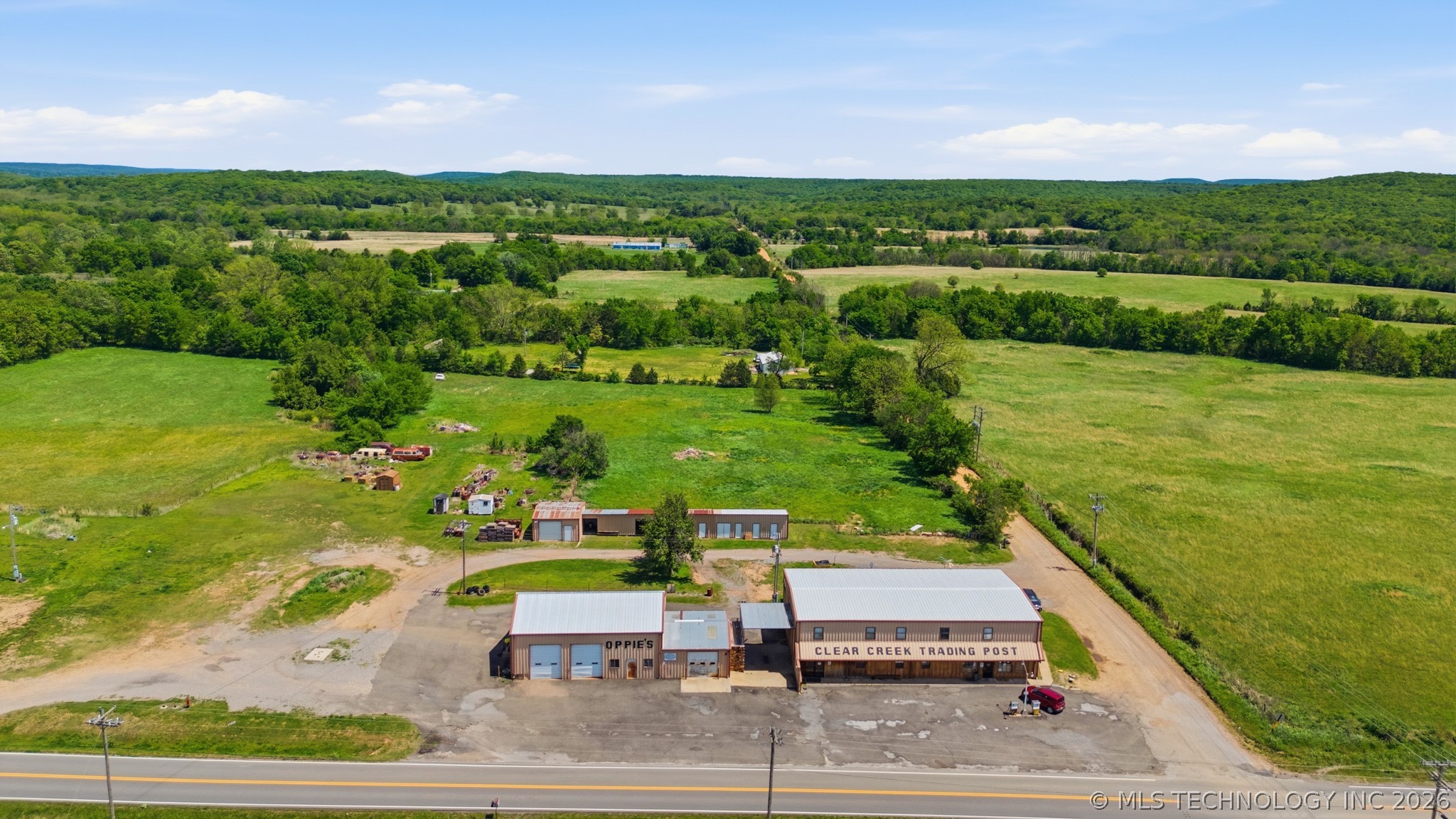 15994 N Clear Creek Road Hulbert OK 74441