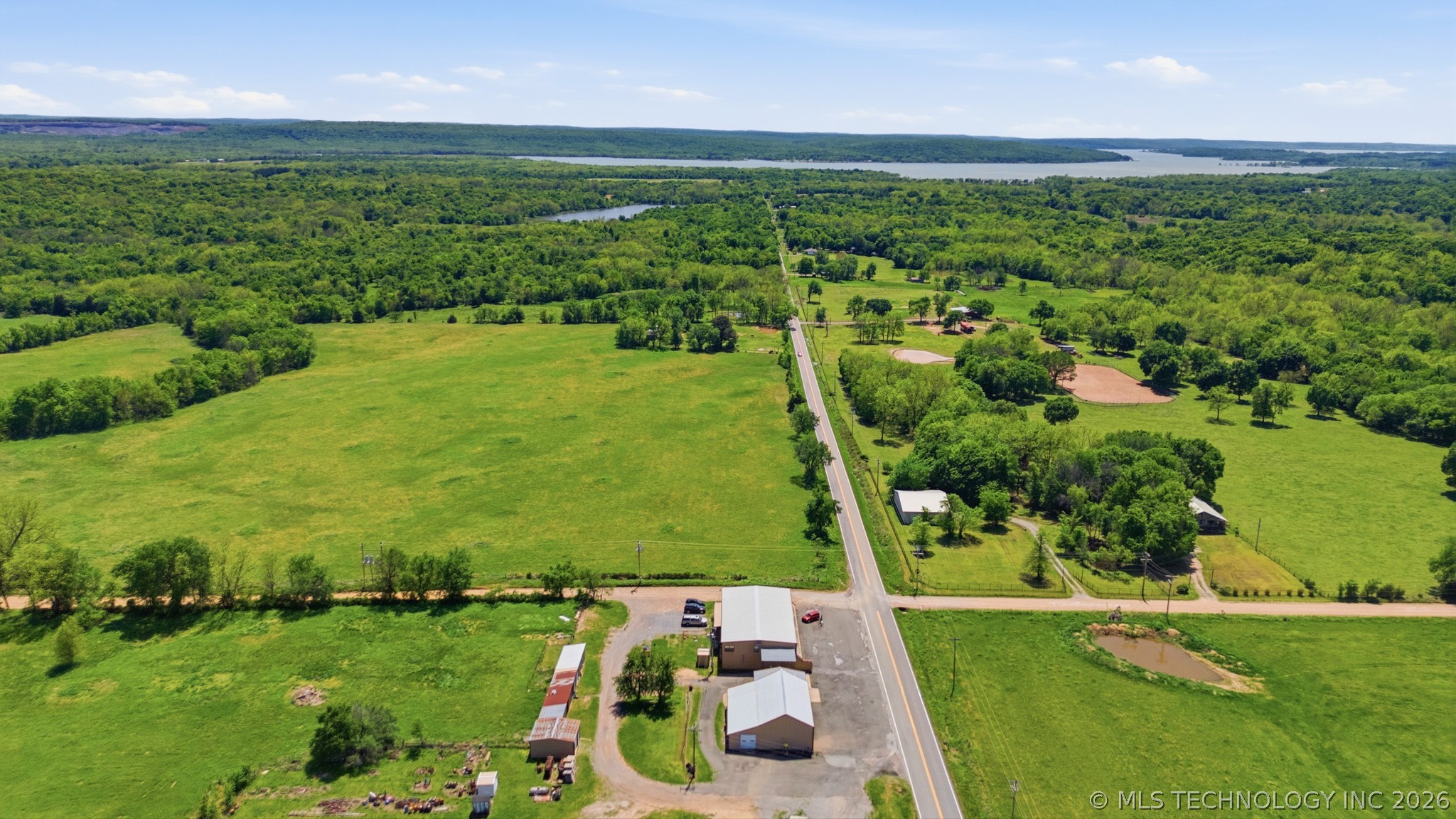 15994 N Clear Creek Road Hulbert OK 74441