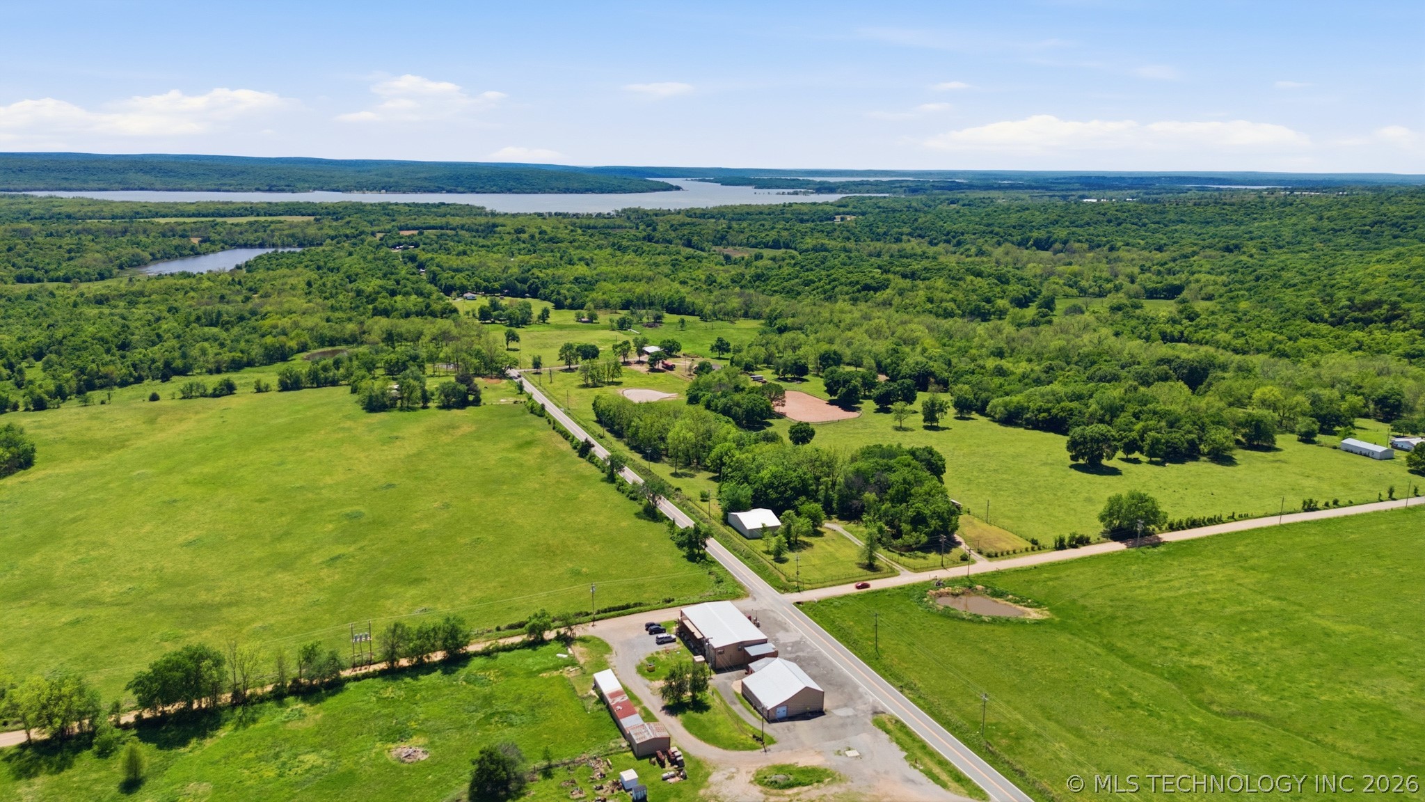 15994 N Clear Creek Road Hulbert OK 74441