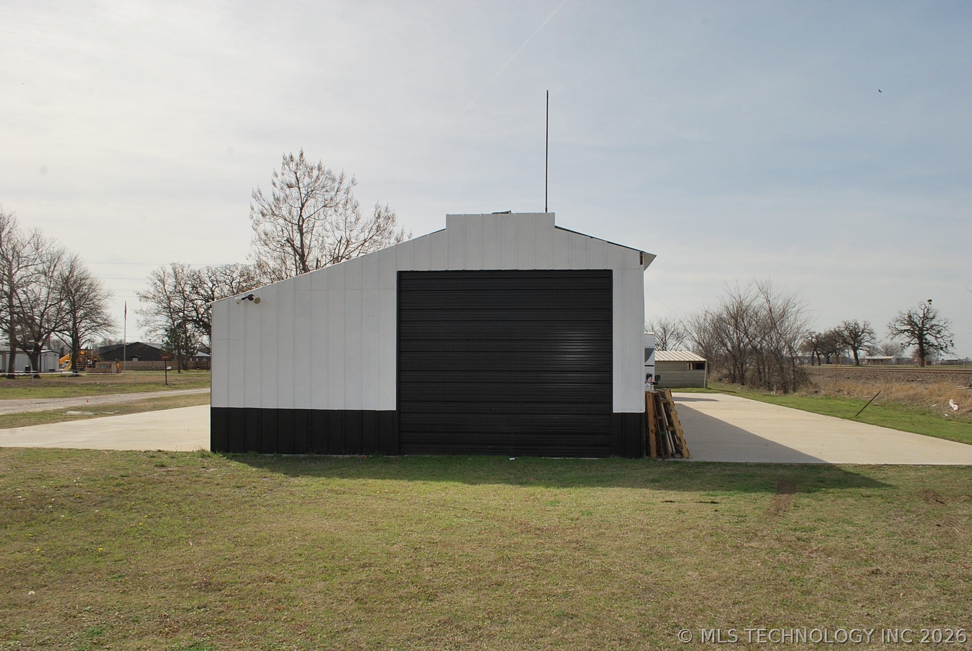 1000 Crown Street Thackerville OK 73459