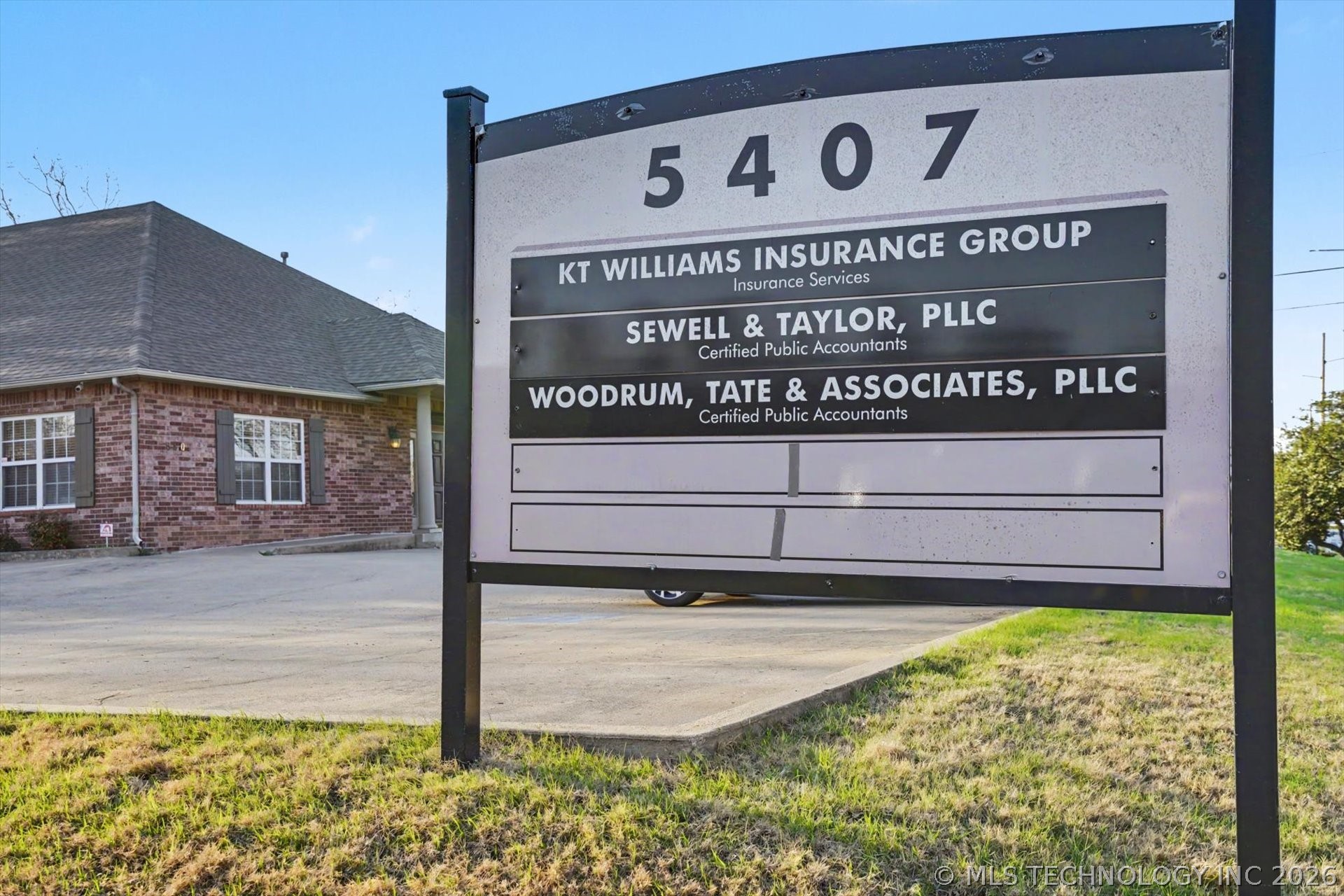 5407 S Lewis Avenue Tulsa OK 74105