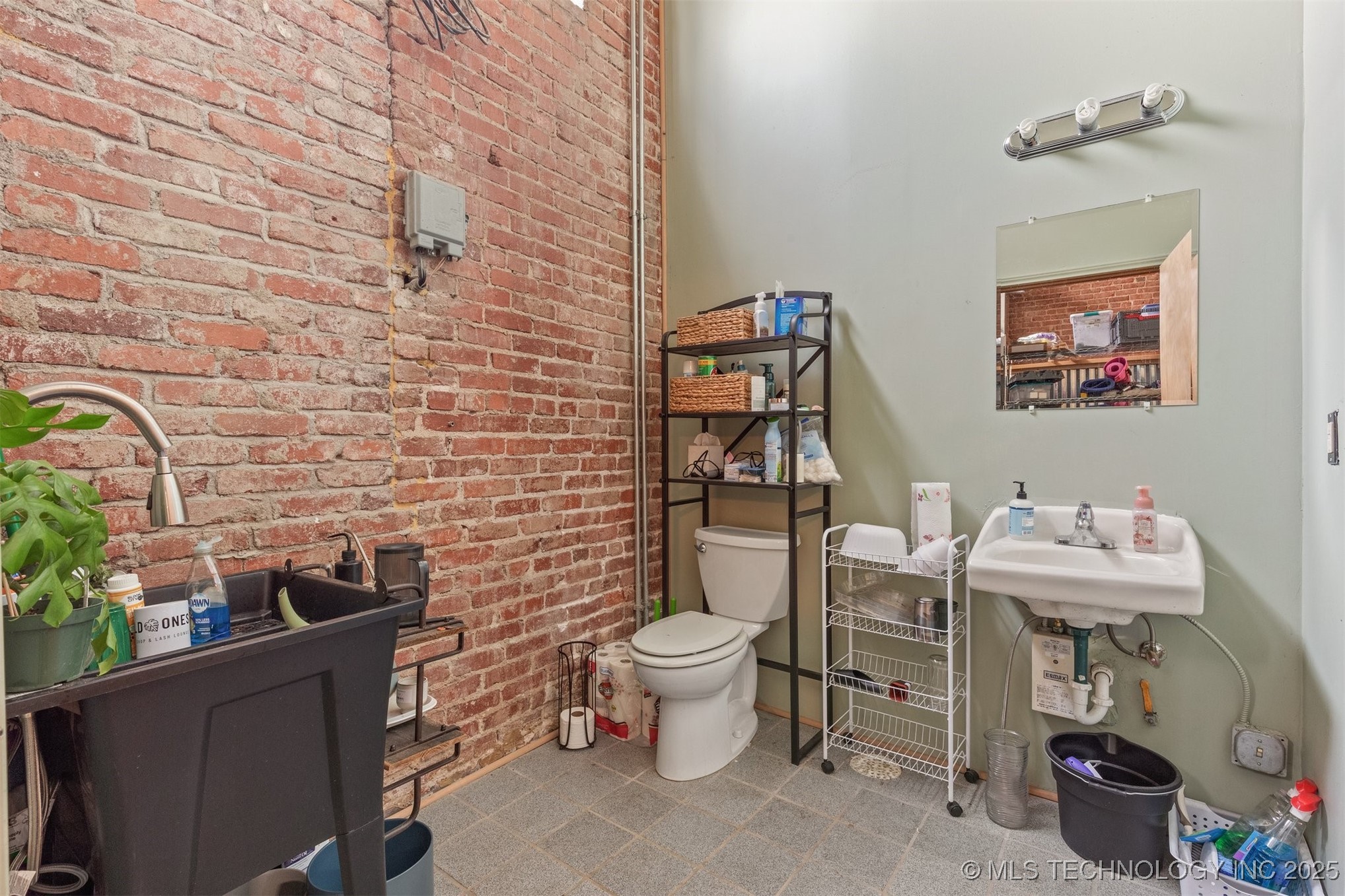 118 N Main Street Sand Springs OK 74063