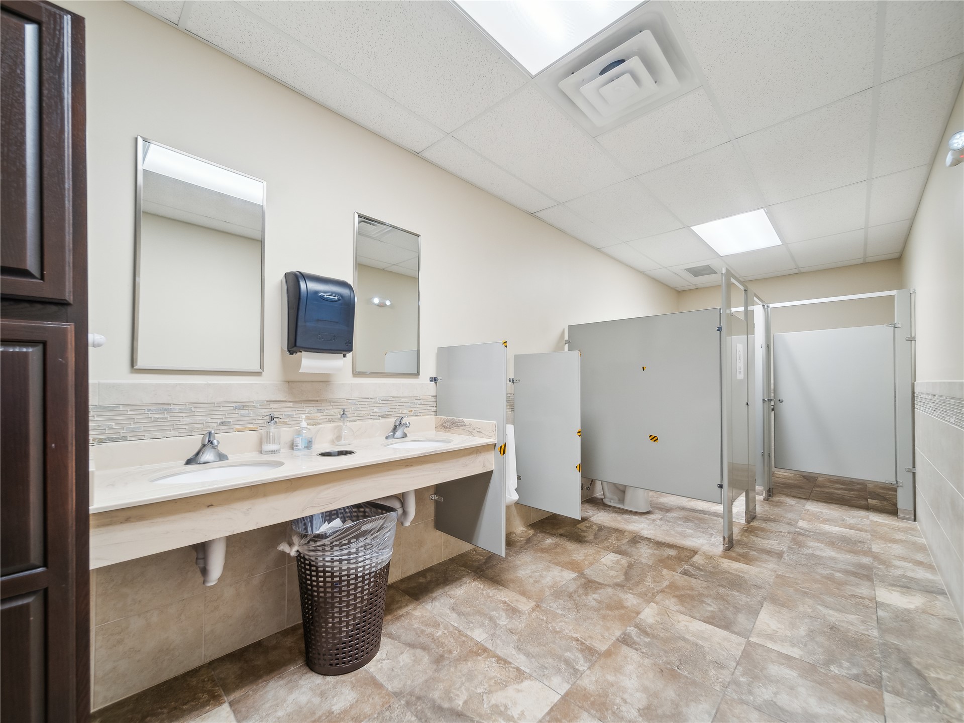 2005 N Yellowood Avenue Broken Arrow OK 74012