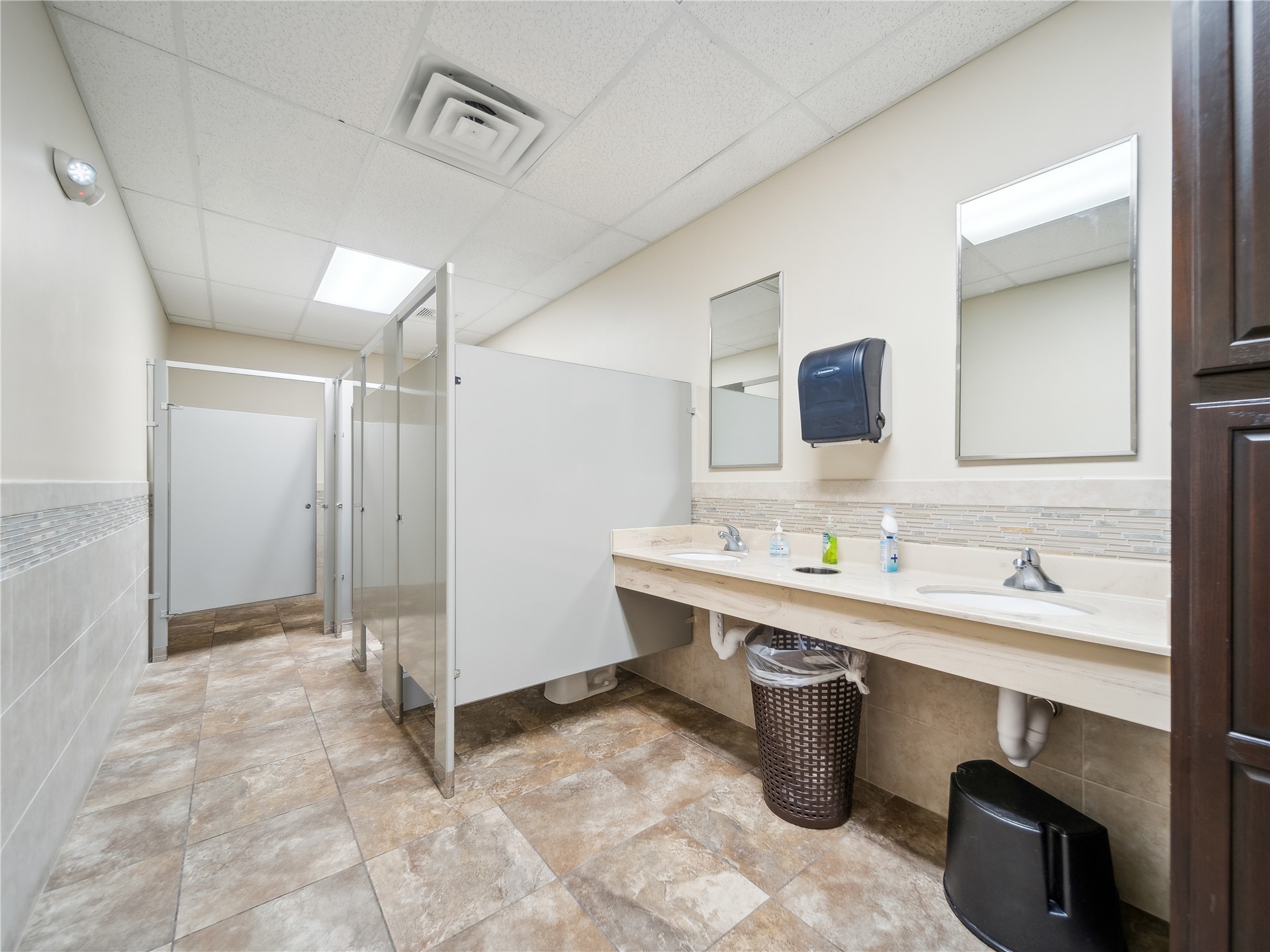 2005 N Yellowood Avenue Broken Arrow OK 74012
