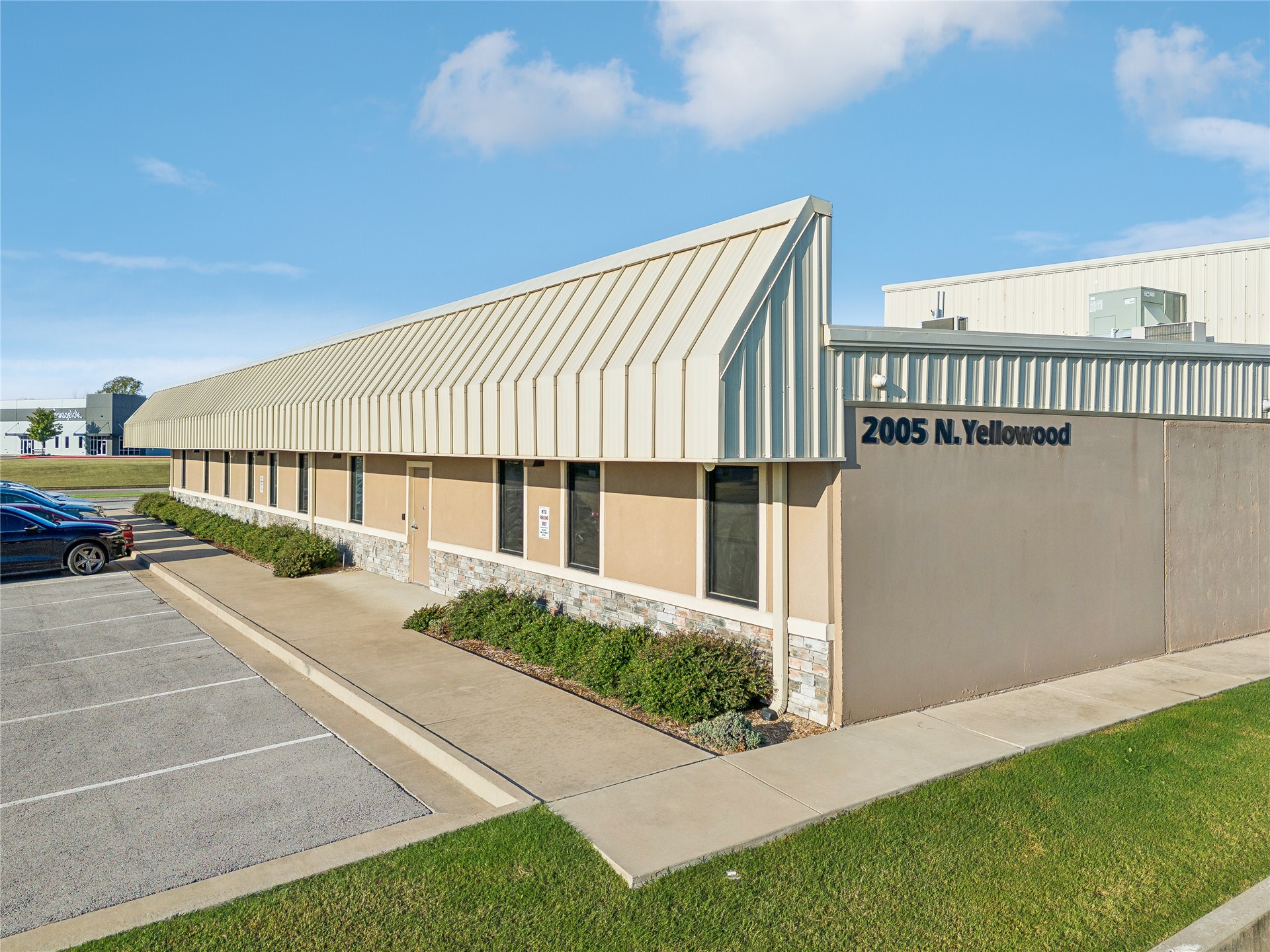 2005 N Yellowood Avenue Broken Arrow OK 74012