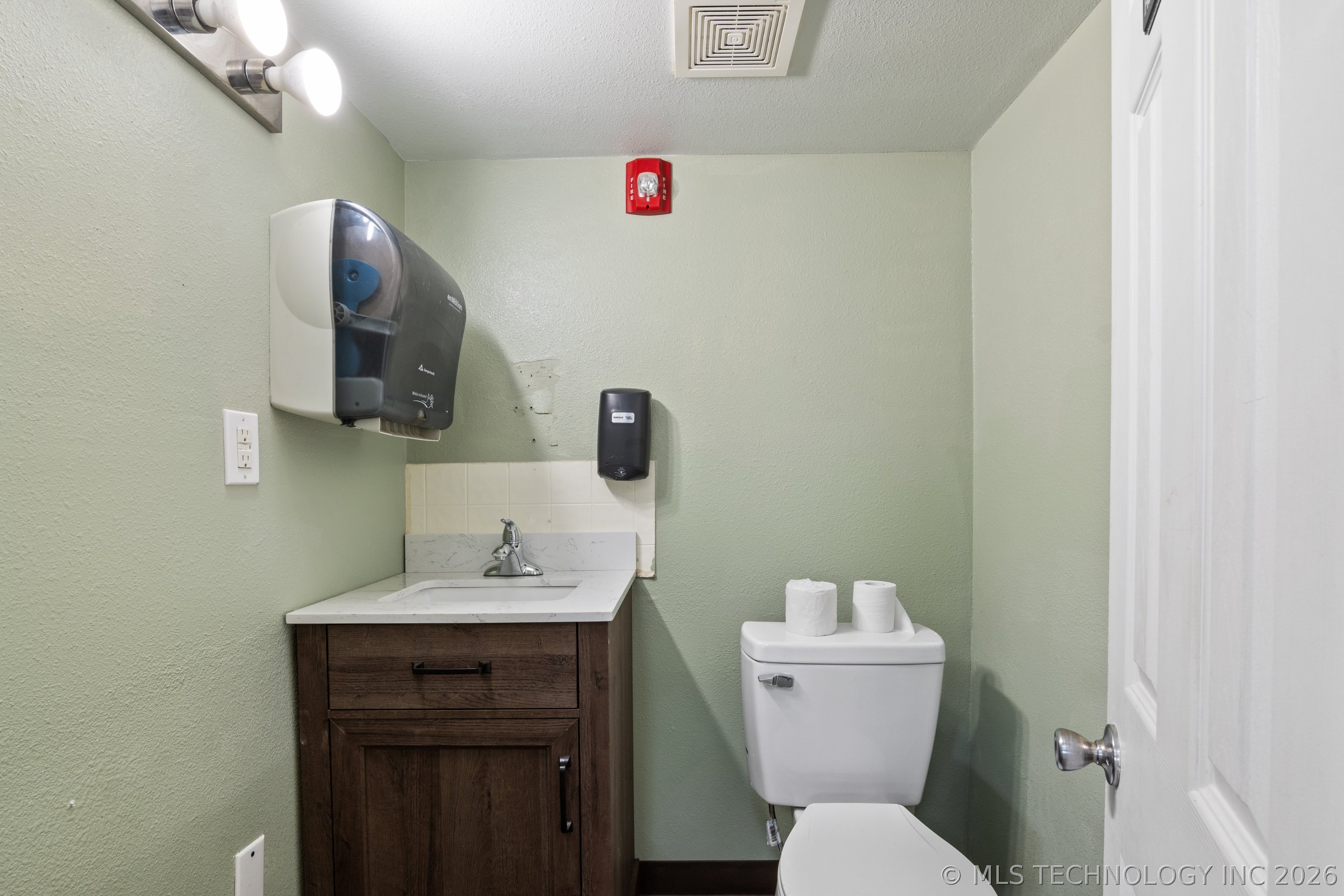 206 SE Railroad Street Fort Gibson OK 74434
