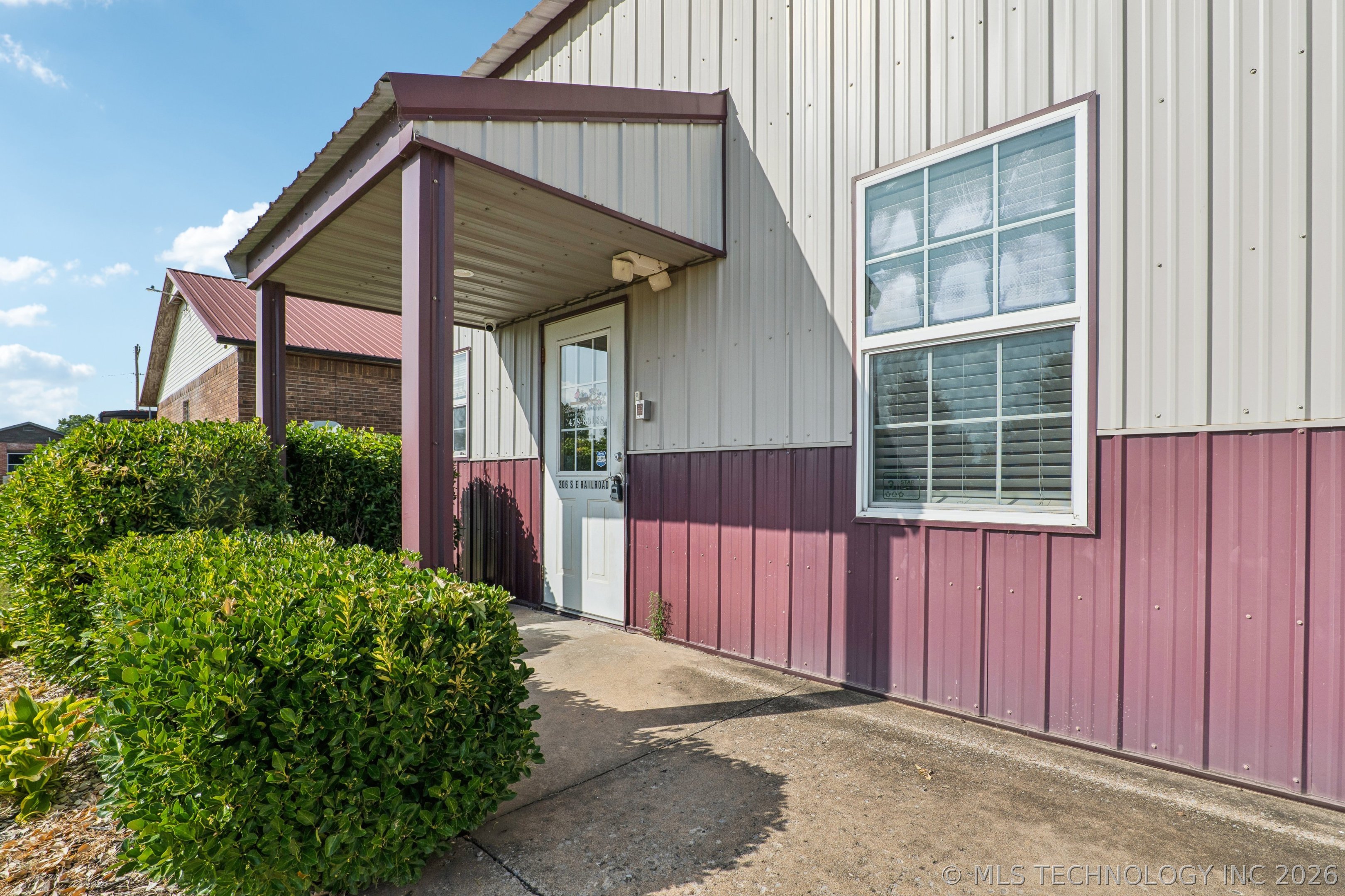 206 SE Railroad Street Fort Gibson OK 74434