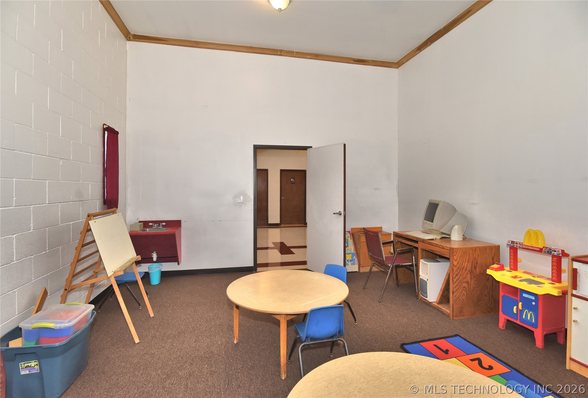 2610 E Apache Street Tulsa OK 74110