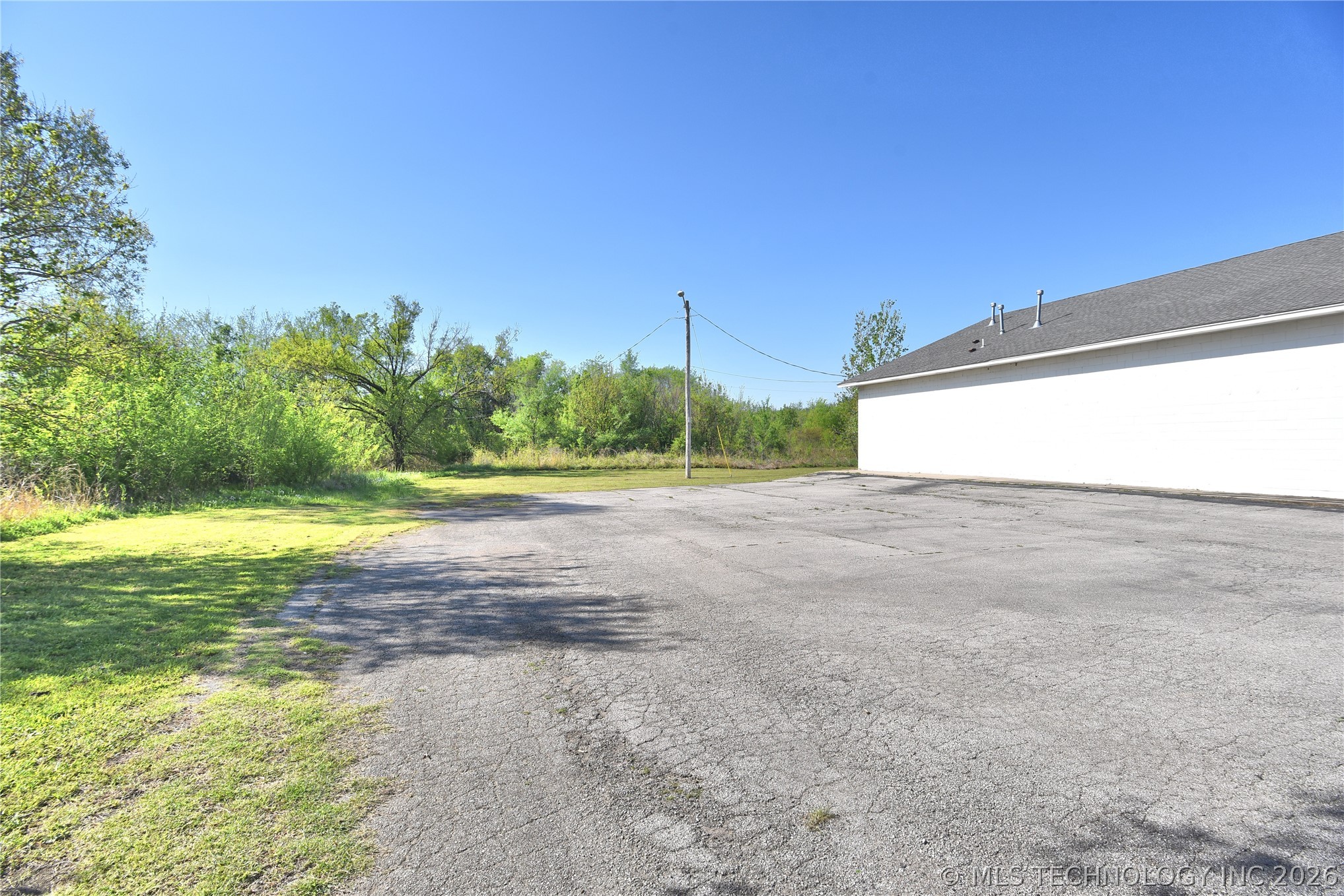 2610 E Apache Street Tulsa OK 74110