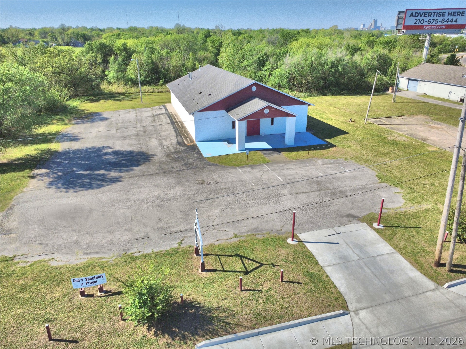 2610 E Apache Street Tulsa OK 74110